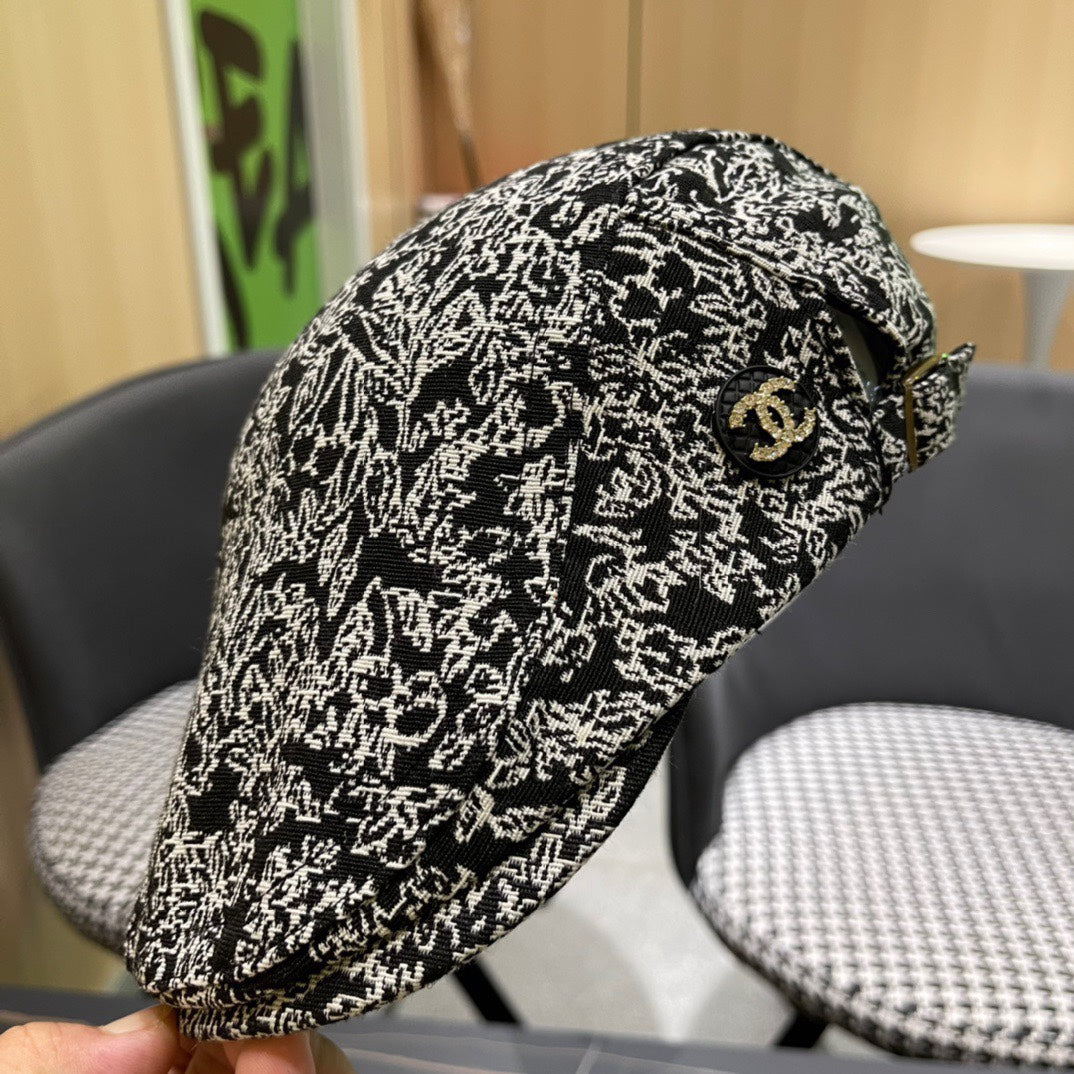 BAKER BOY CAP IN BLACK MIX WHITE FABRIC 431519