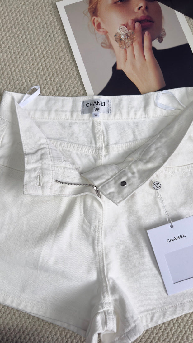 Chanel 2026 Denim Shorts White Cotton 635734