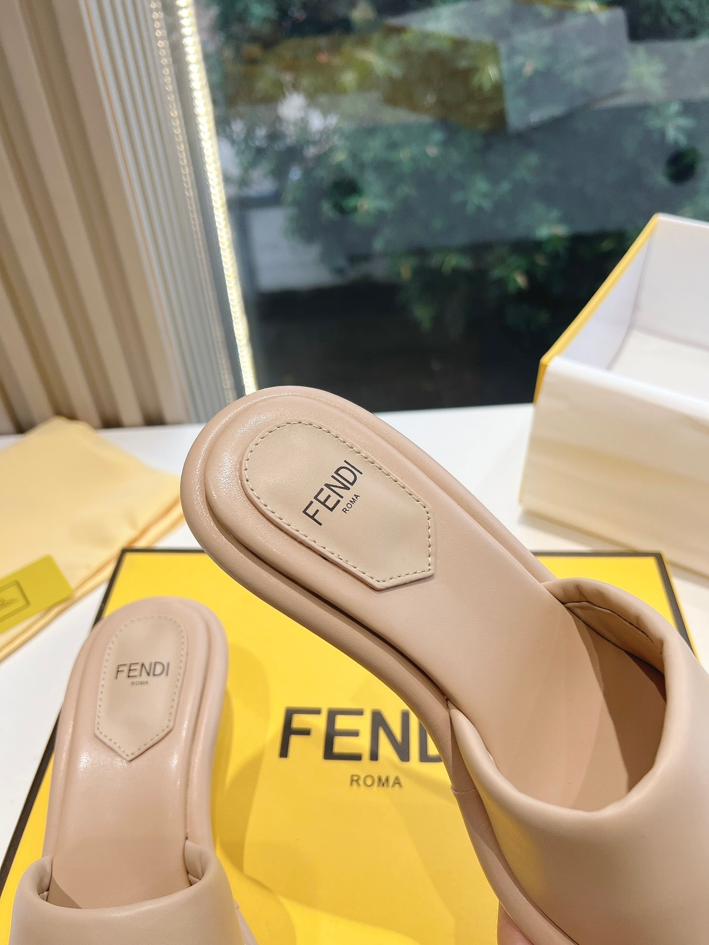 FF Baguette Slides Women 45 Nappa Leather Beige