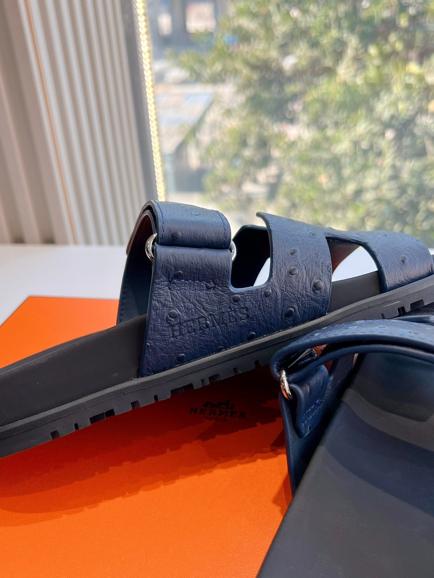 HM 26s Chypre Sandal In Black Grained Calfskin