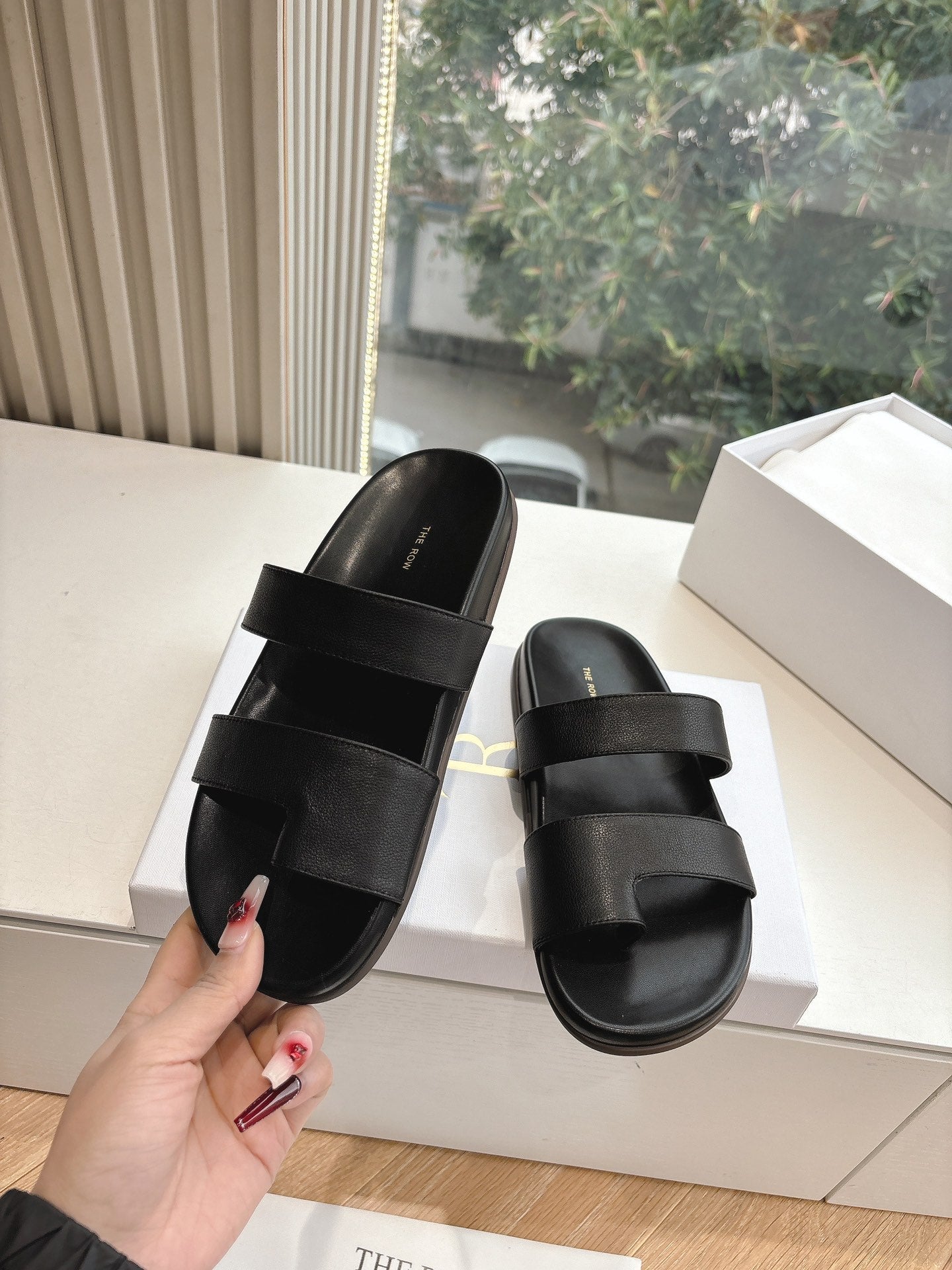 Hugh Sandal in Black Cowhide 286179