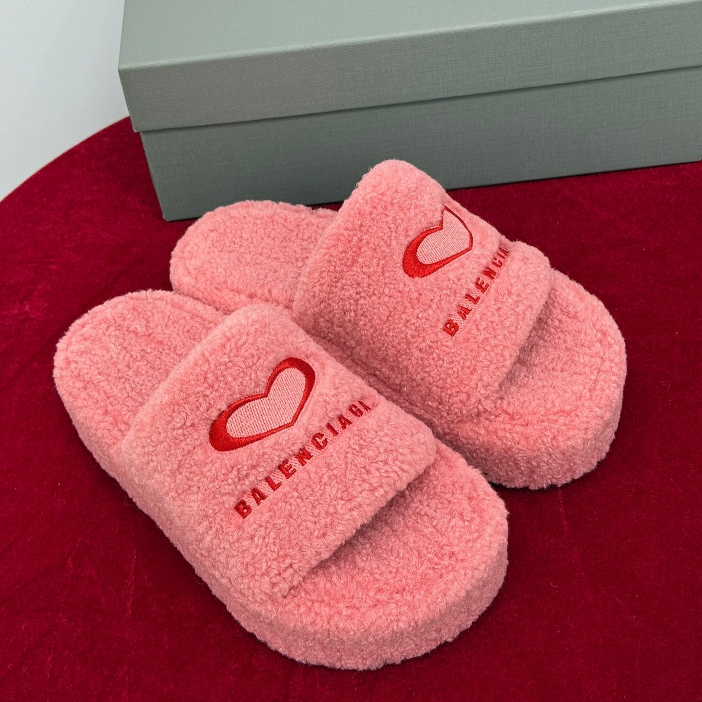 Balenciaga 25s slippers pink red wool 467708