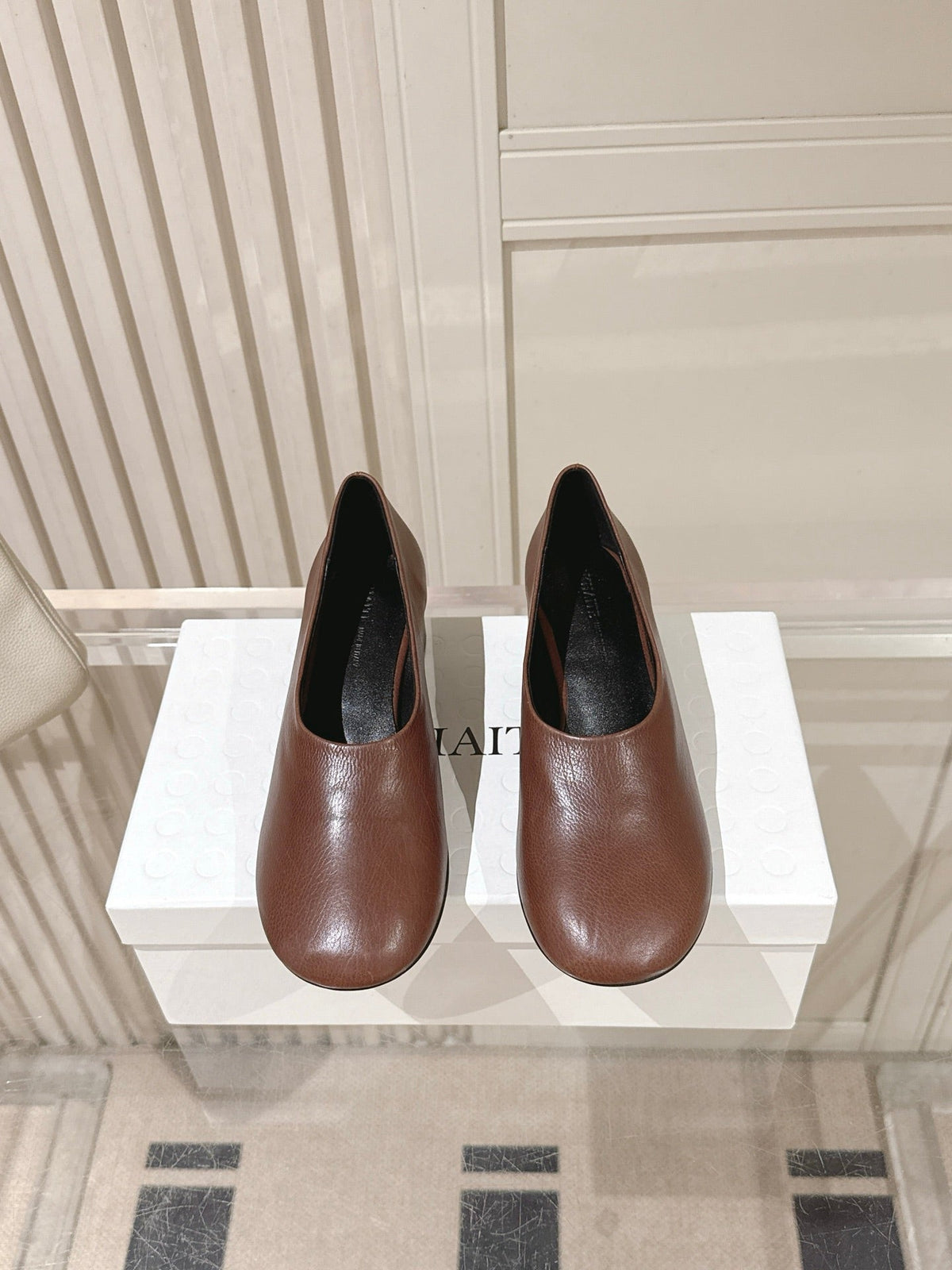 Khaite 26s Marcy Pumps 4.5cm Brown Leather 103645
