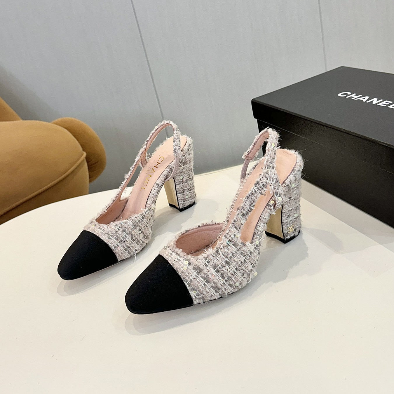 cc 25c slingback 90 pink white tweed black grosgrain 233619