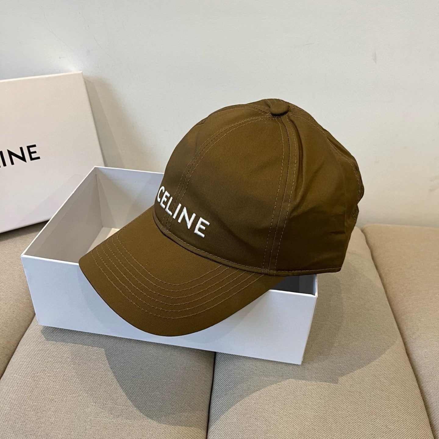 BASEBALL CAP MODEL 650193 IN BROWN FABRIC