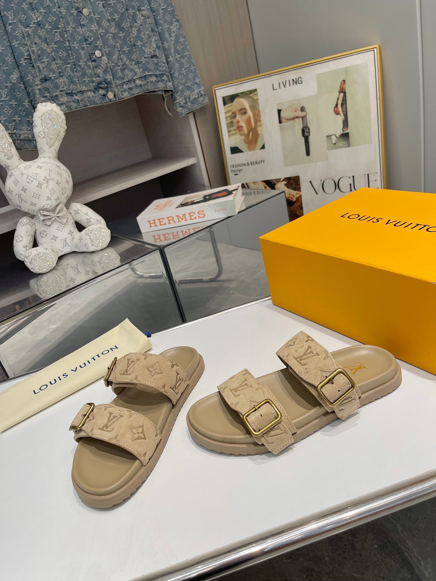 LV Venice Mule Beige Suede Sheepskin 626704