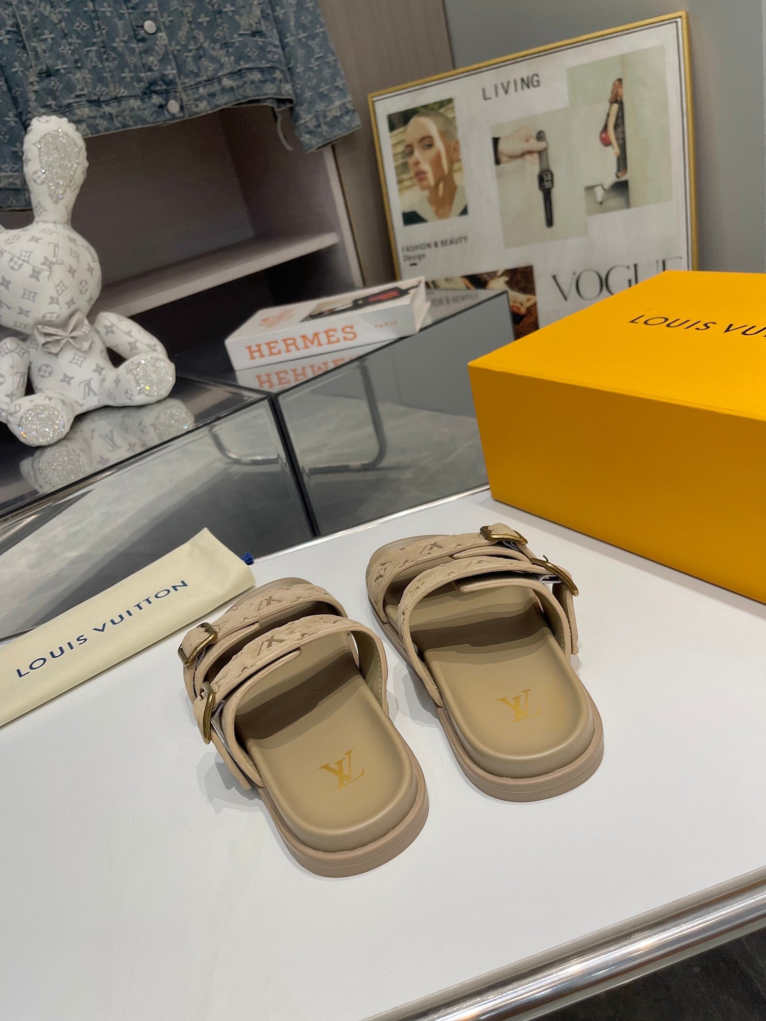 LV Venice Mule Beige Suede Sheepskin 626704