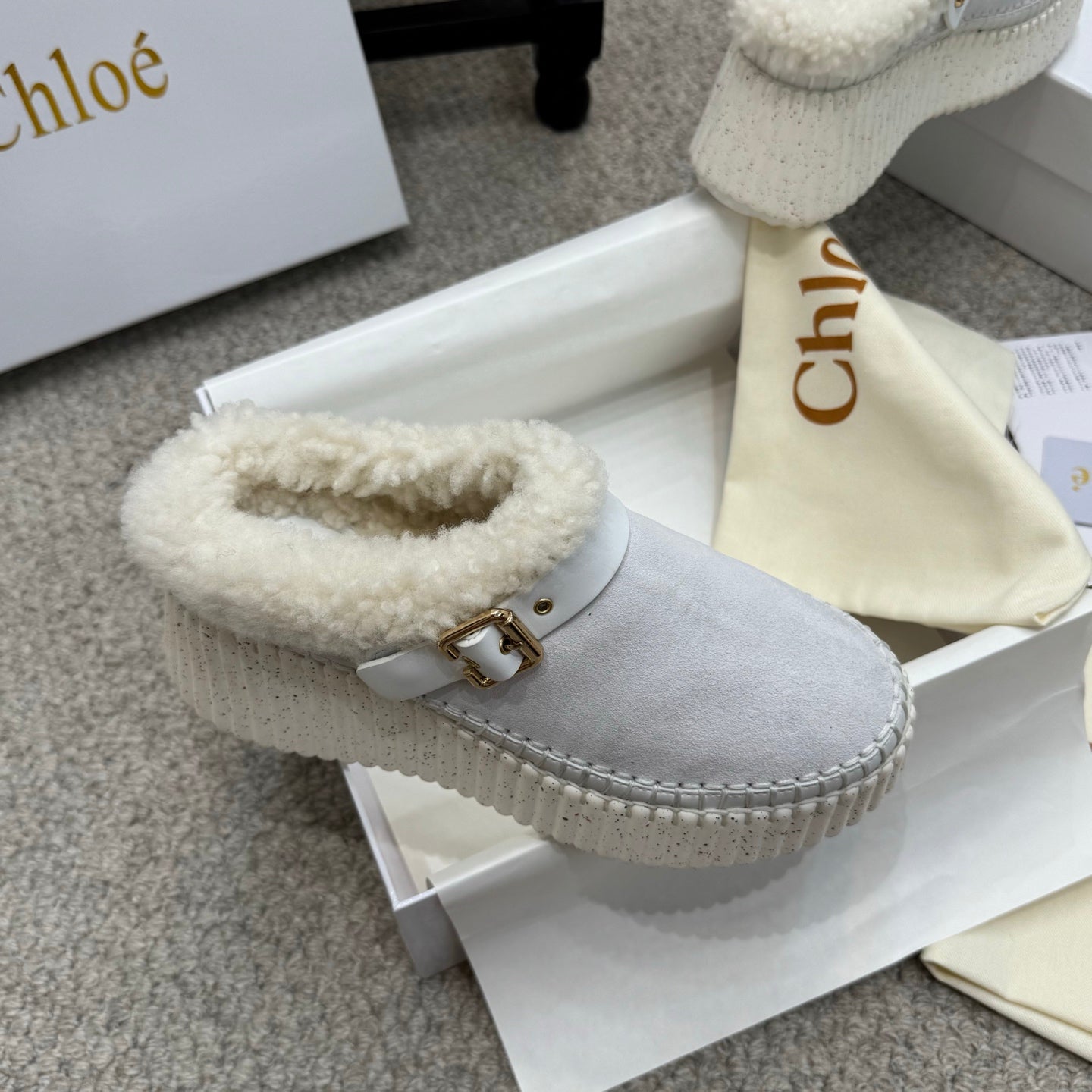 Chloe Nama Shearling-Lined Mule Light Gray Suede 523134