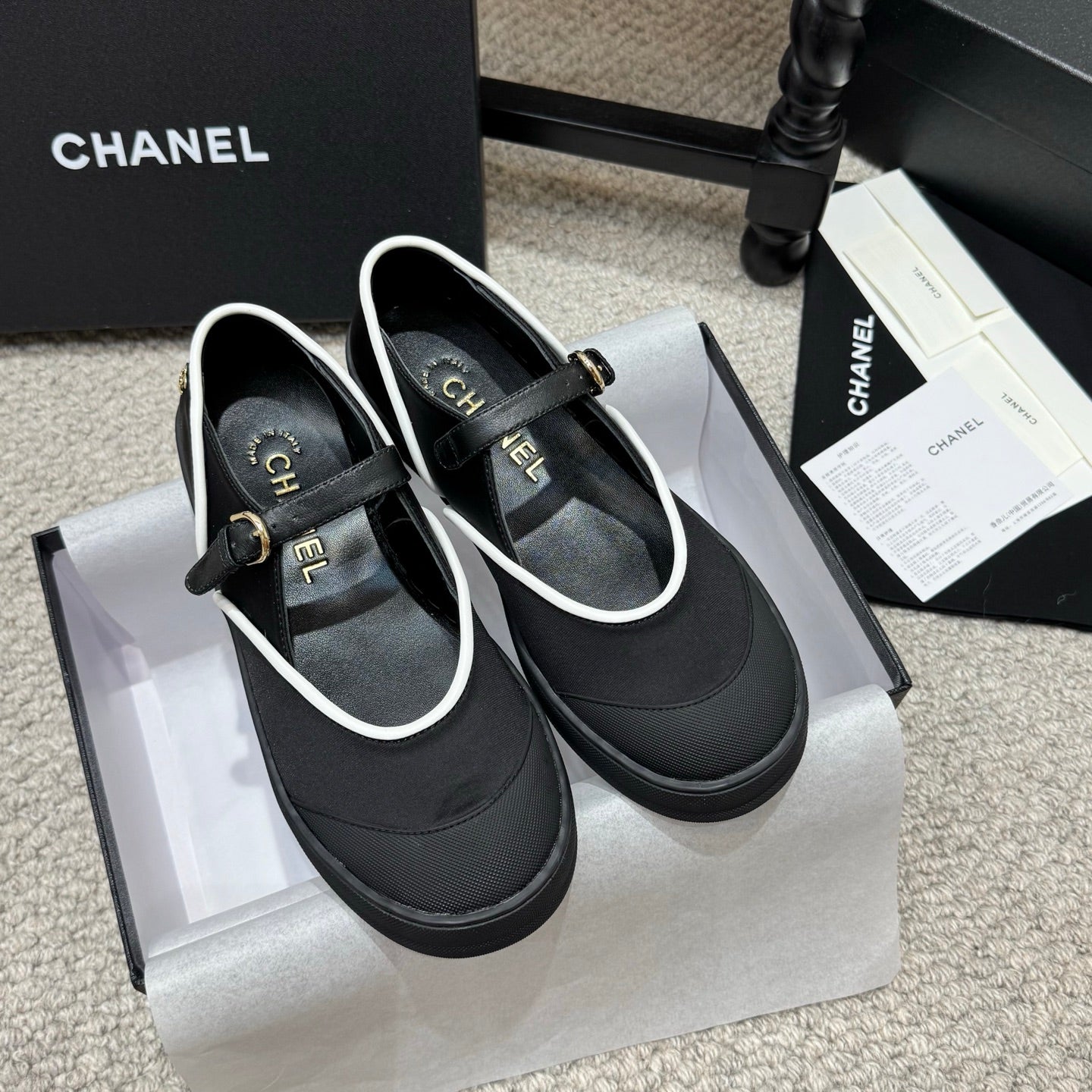 CC 26s Coco Beach Mary Janes Black Fibers Rubber 767080