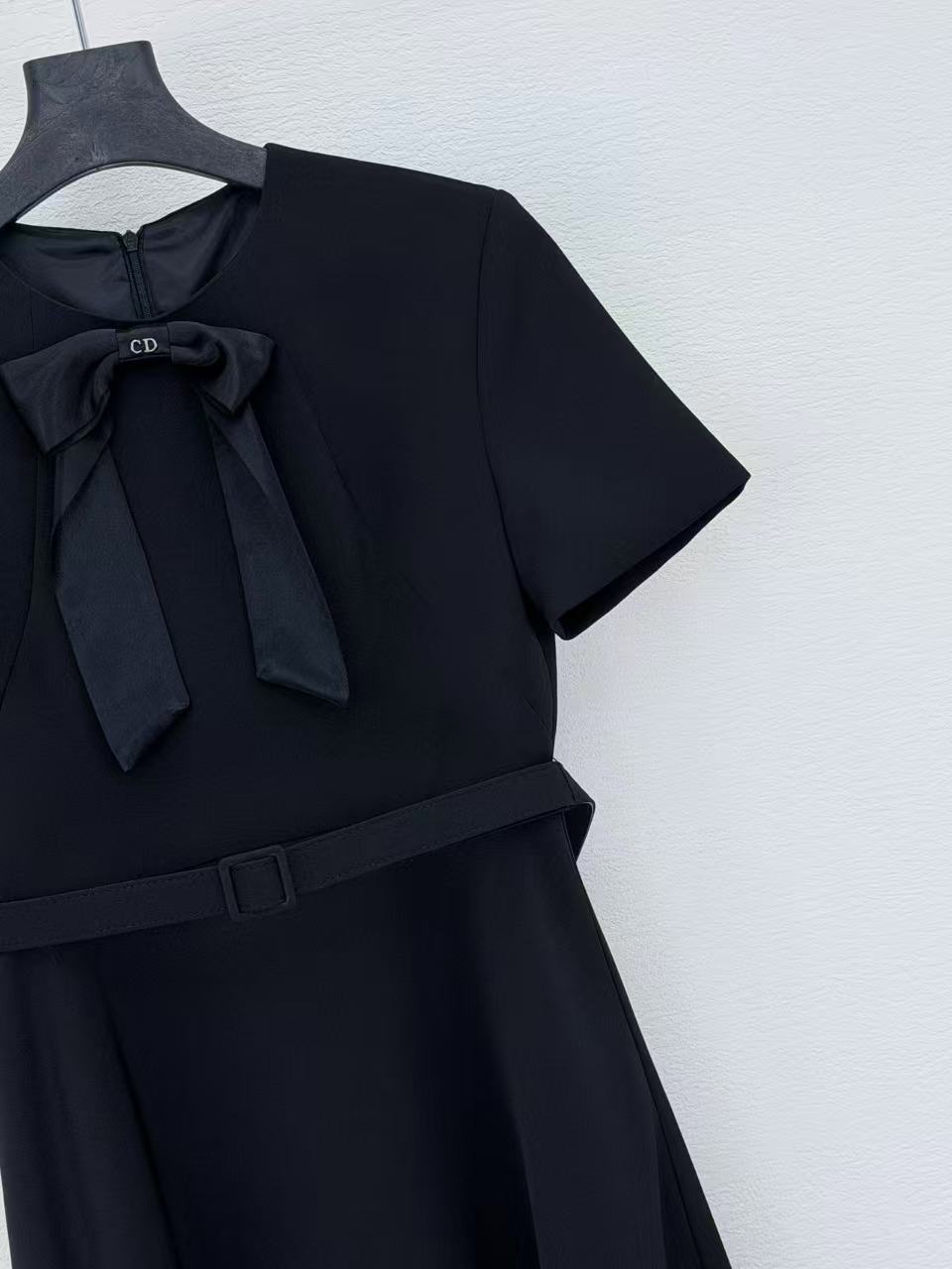 CD Mid-Length Belted Dress Black Wool and Silk