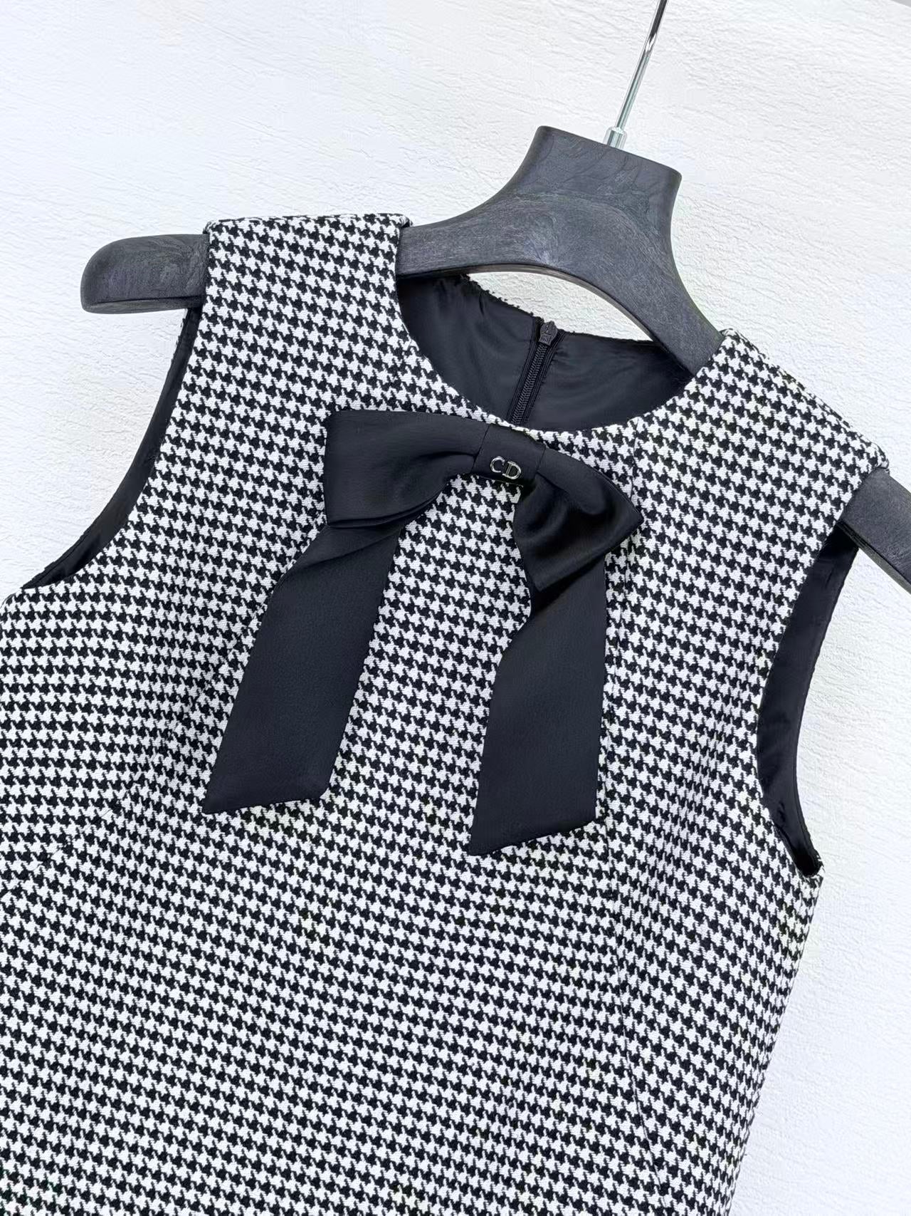 CD Straight-Cut Short Dress Black White Wool Blend