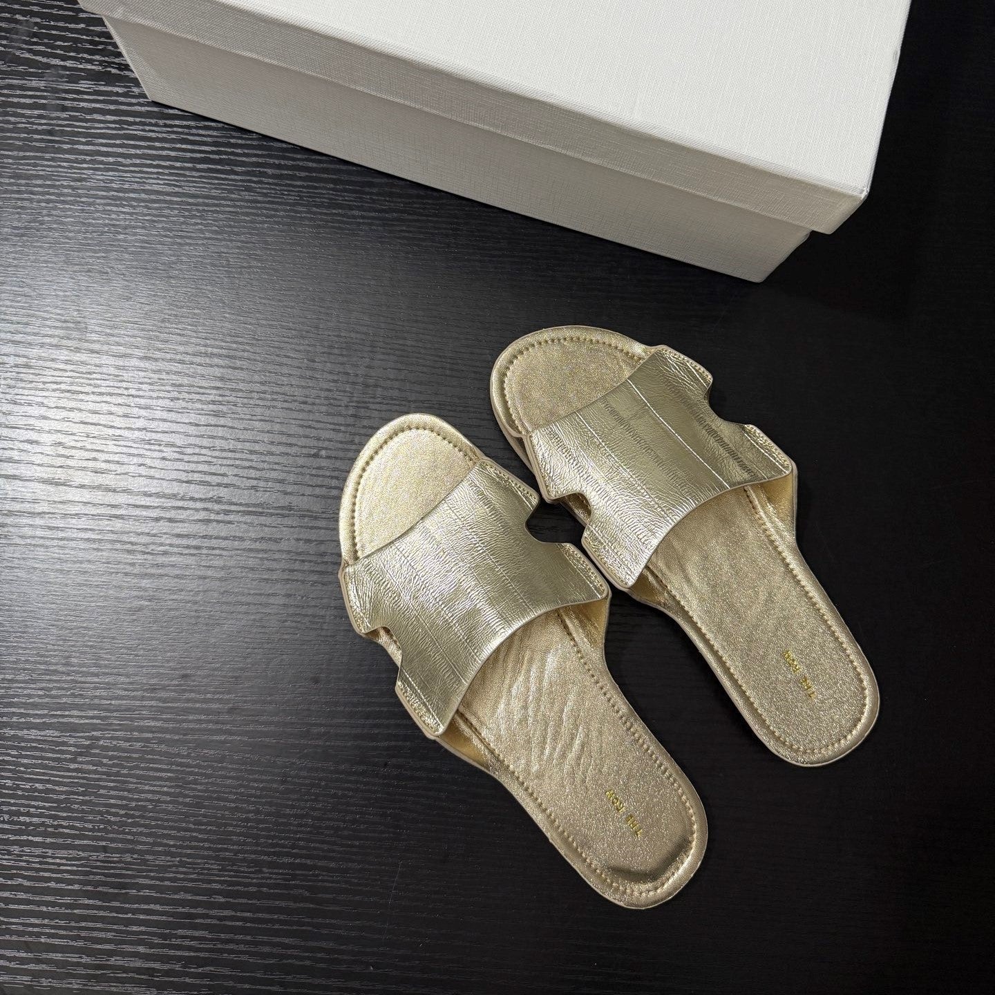 The Row Sandal Gold Metallic Cowhide 334156
