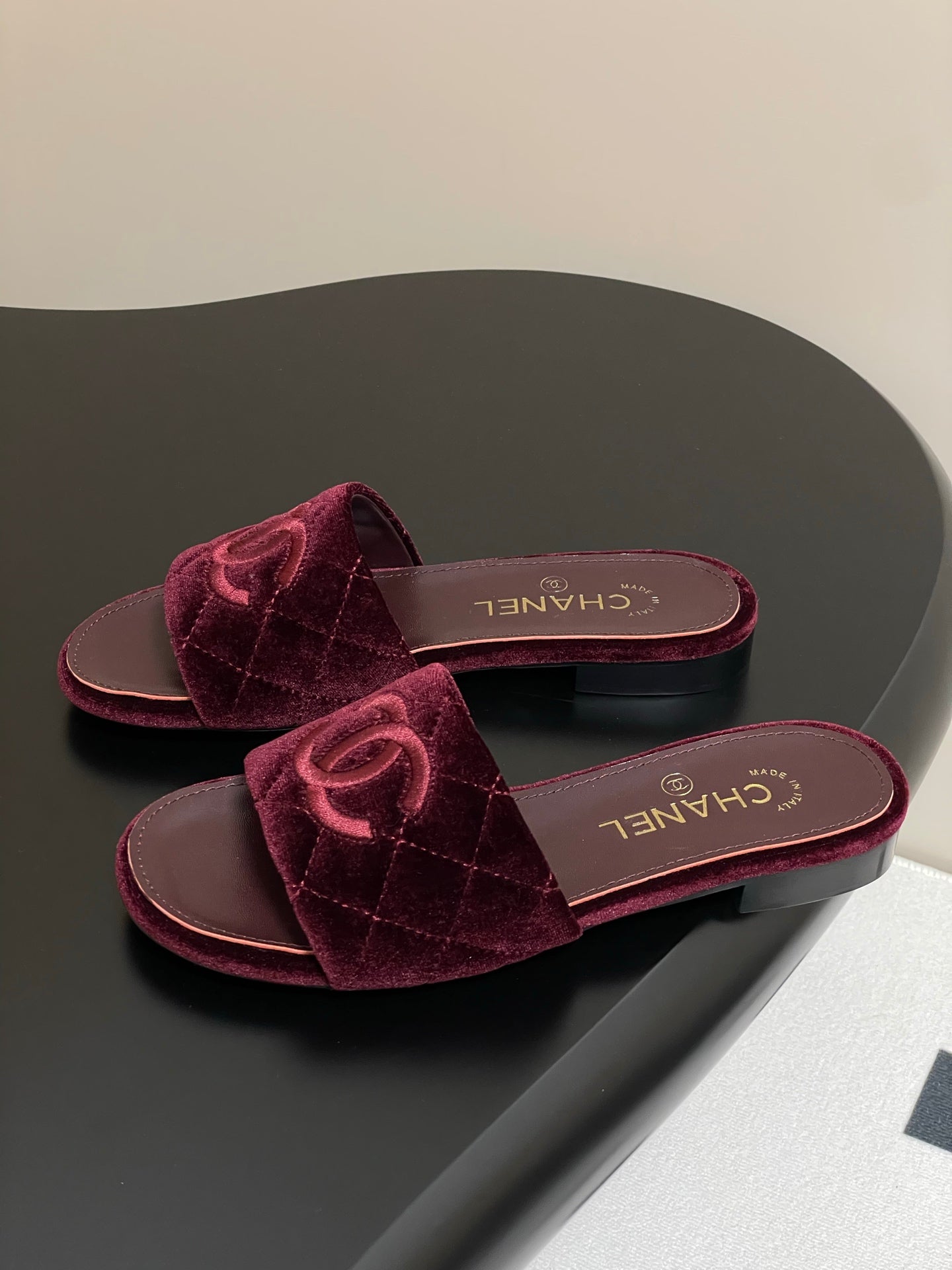25S Embroidery Double C Mule 15mm Wine Velvet 247579