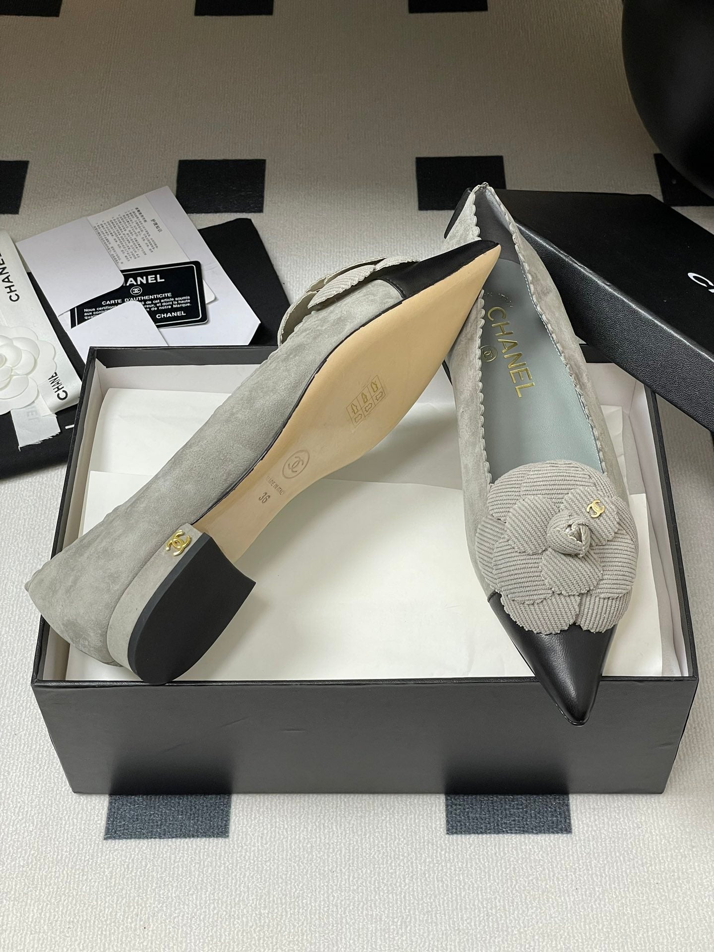 CC 25C Classic Camellia Pointed High Heels Flat 15mm Grey Suede 247607