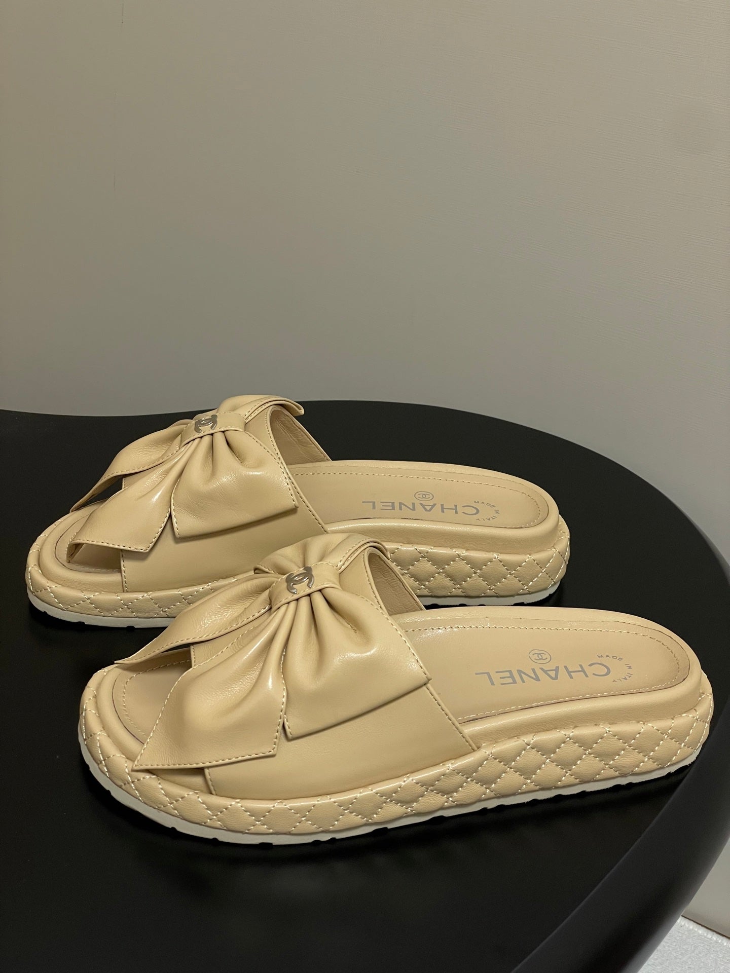 CC 25SS Big Bow Thick-soled Mule Sandals Beige Lambskin 319706
