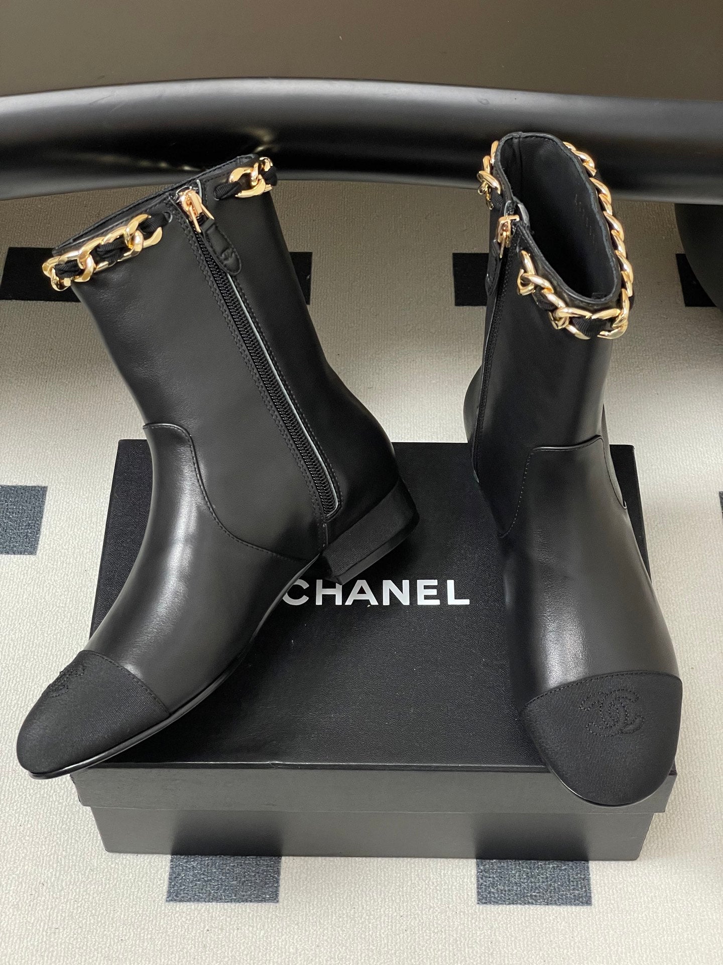 CC 25B Chain Short Boot 25mm Black Denim Cowhide 423154