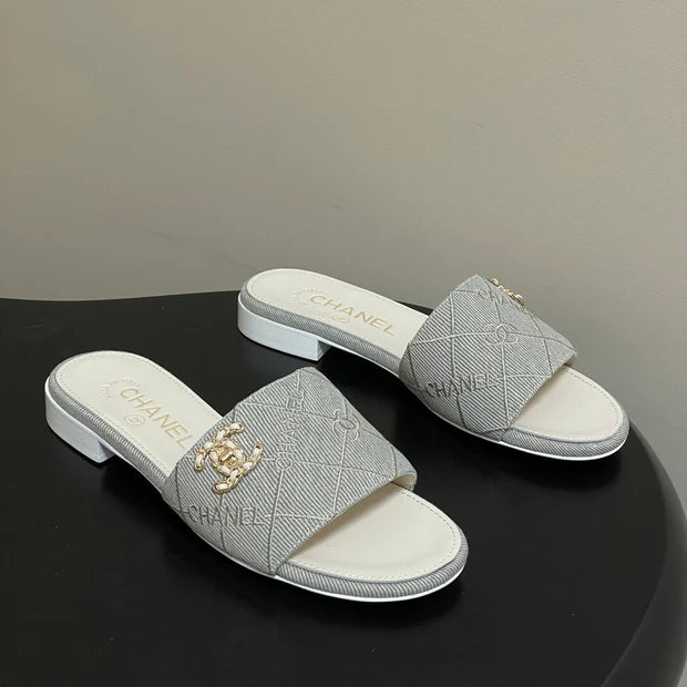 CC 26s Flat Sandals White Gray Canvas Sheepskin Double C 649507