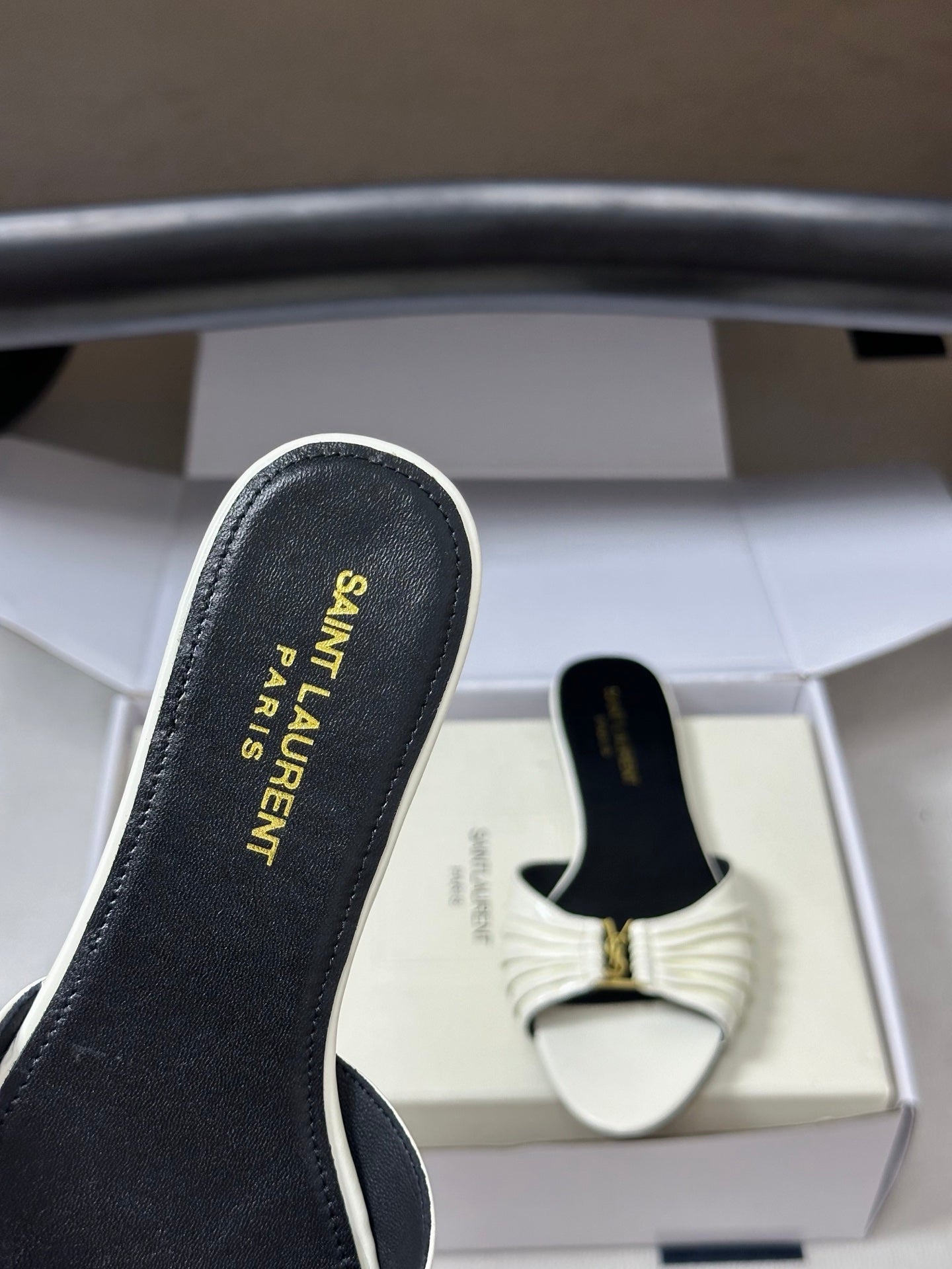 YSL Babylone Slides White Glossy Leather 835188