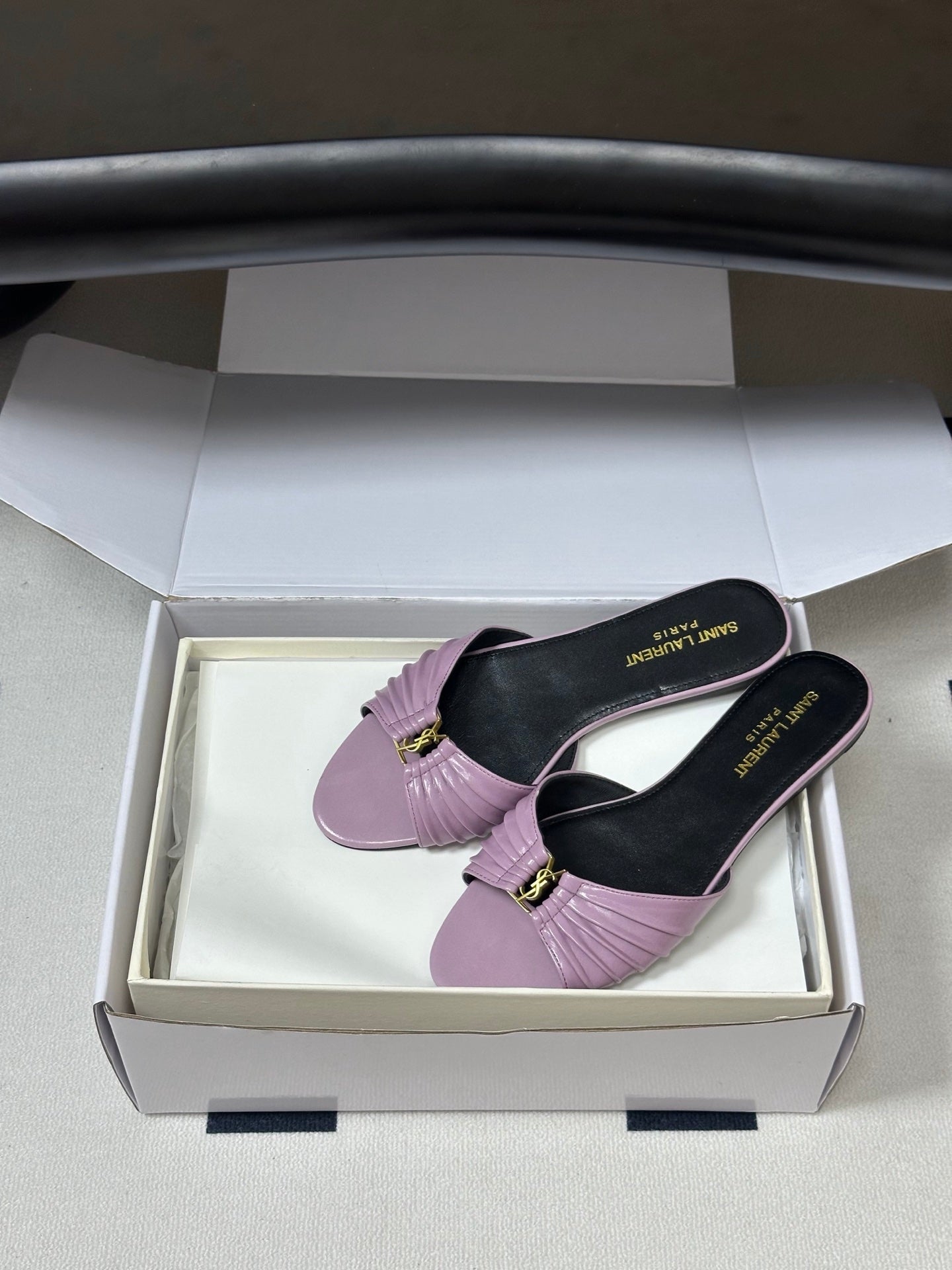 YSL Babylone Slides Light Purple Glossy Leather 835190