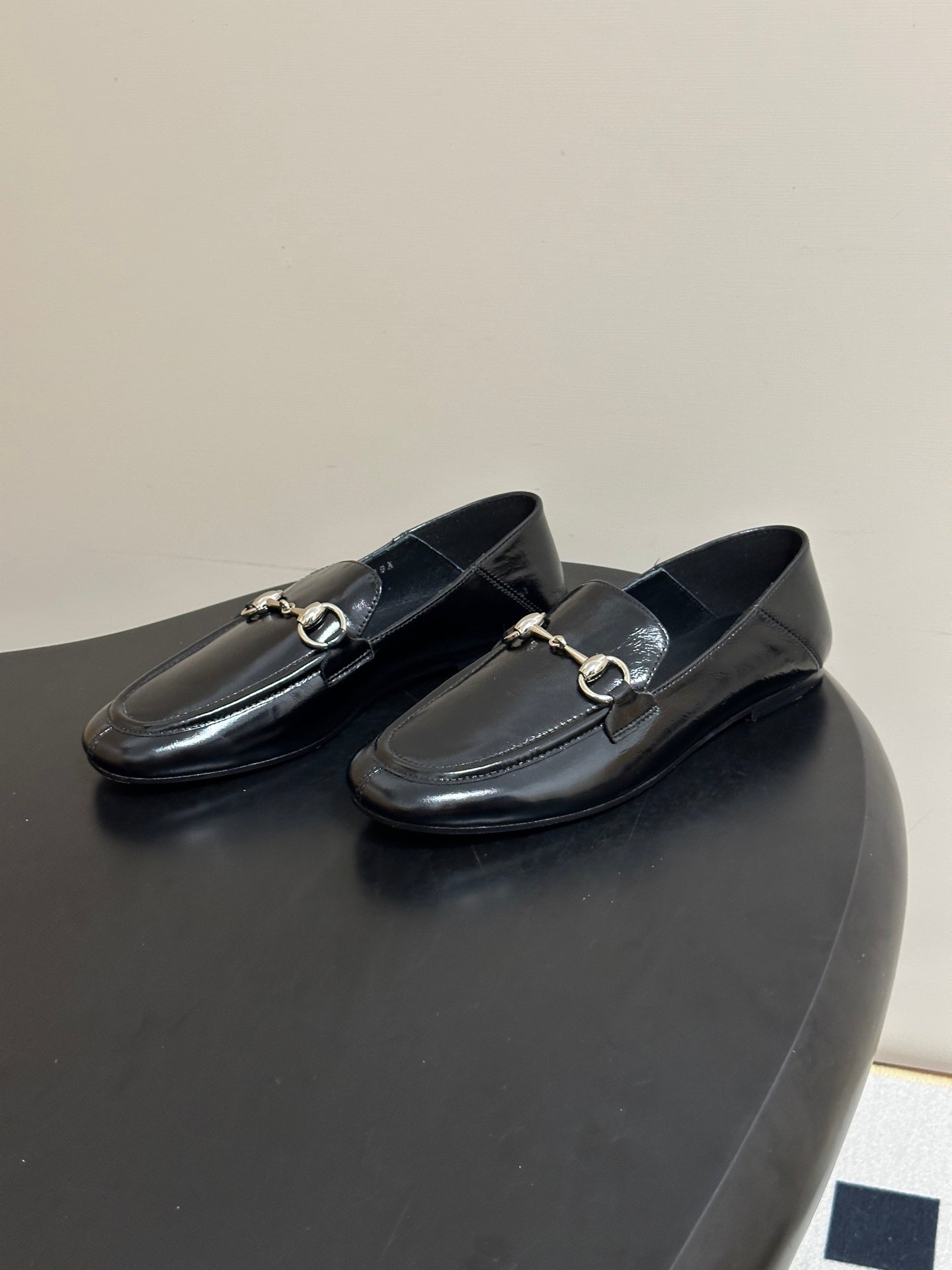GG 26s Horsebit Loafers Flat Black Glossy Leather 952568