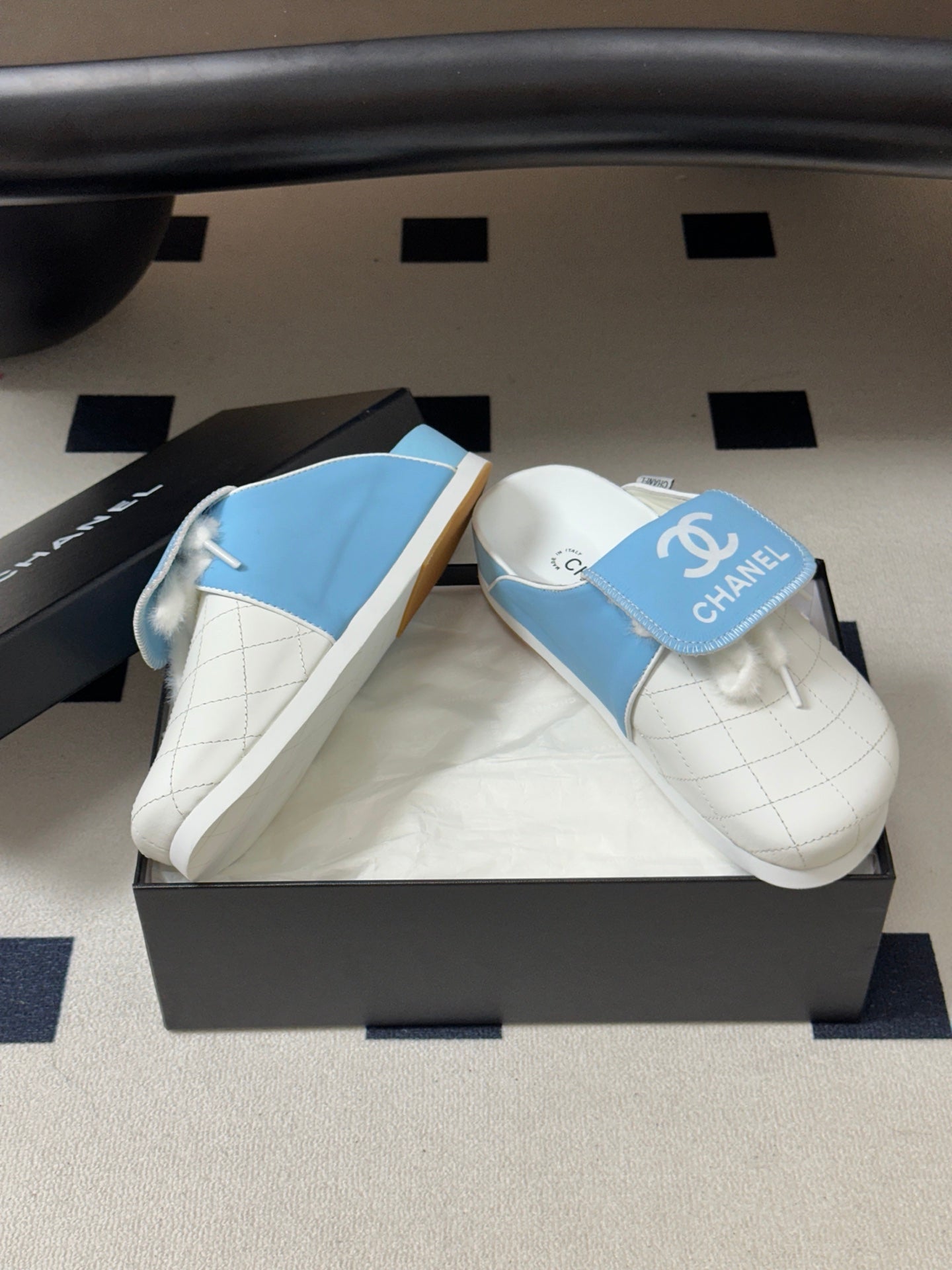 CC 26s Mules Blue White Quilted Leather Shearing 952554