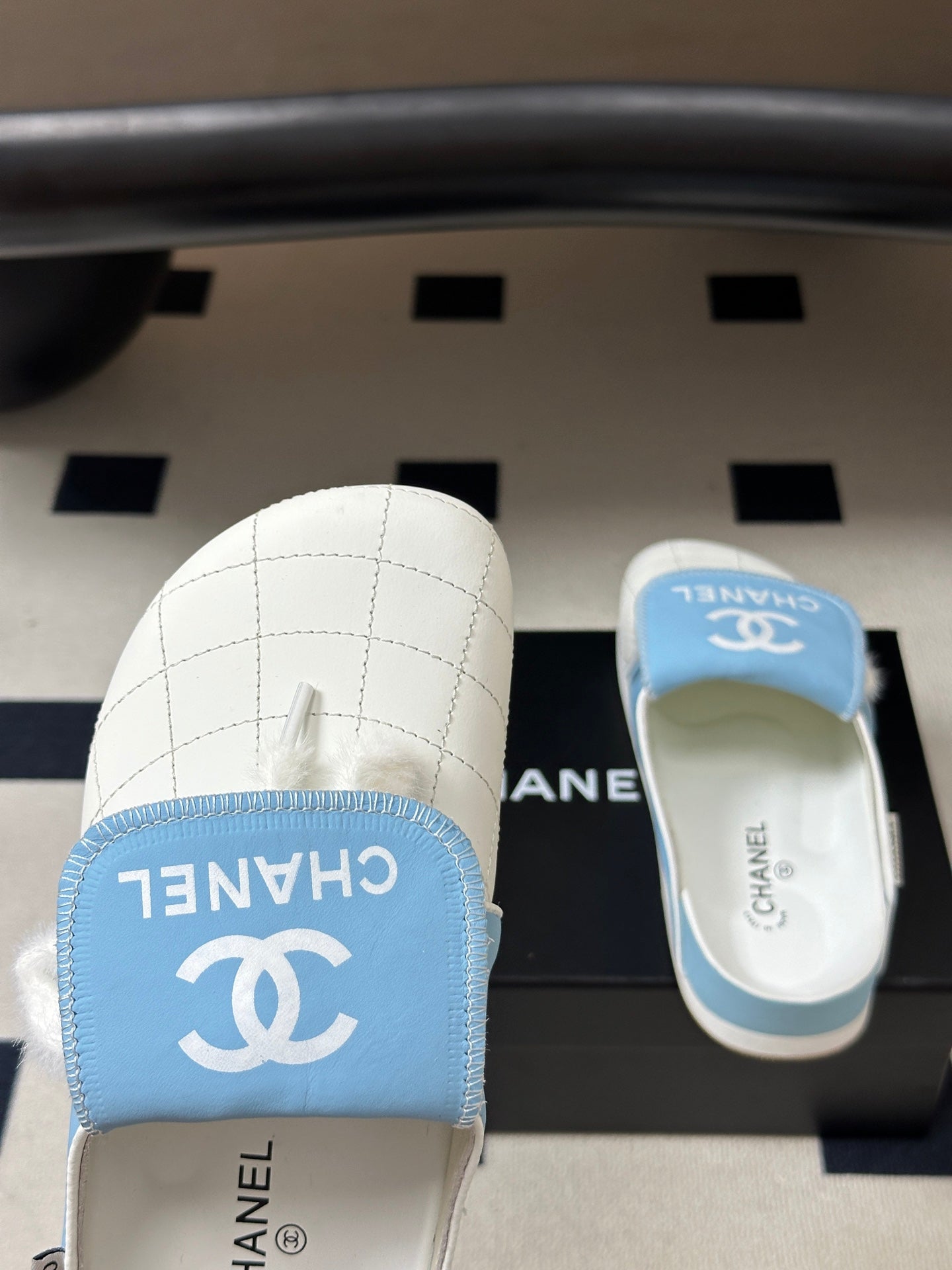 CC 26s Mules Blue White Quilted Leather Shearing 952554