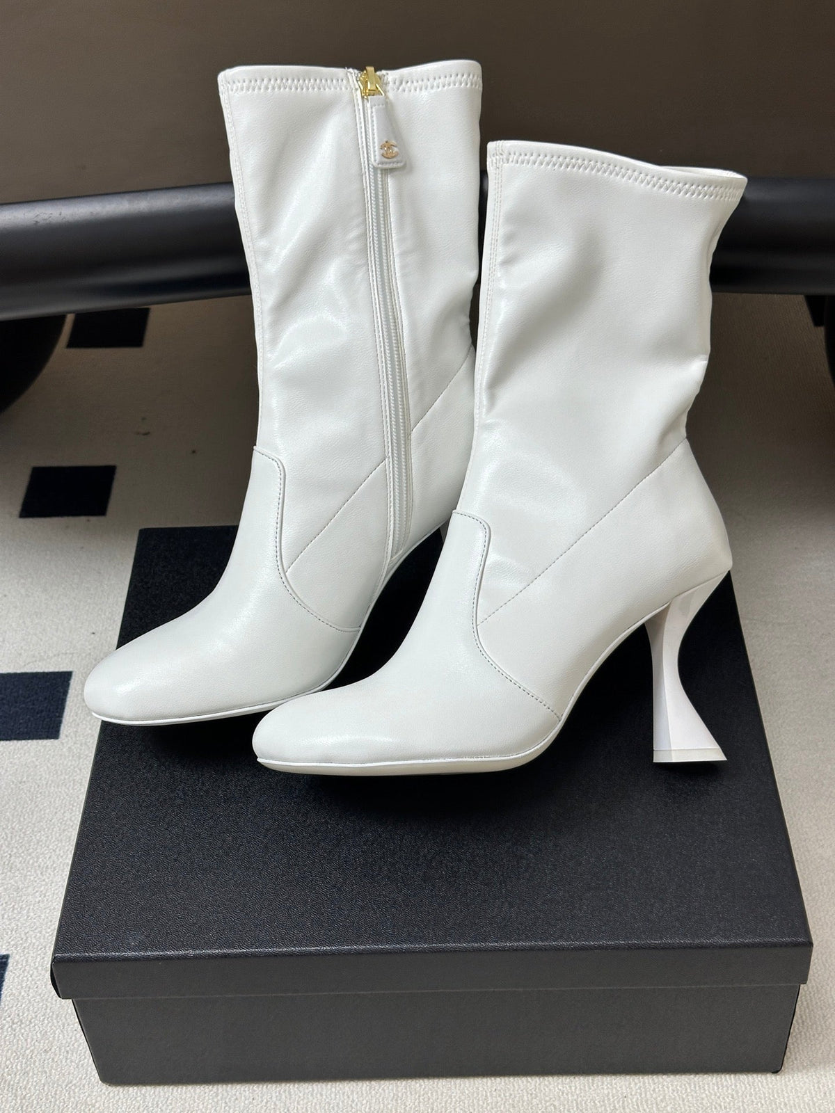 Chanel 26s Mid Calf Boots 9.5cm CC Zipper White Stretch Leather 185664
