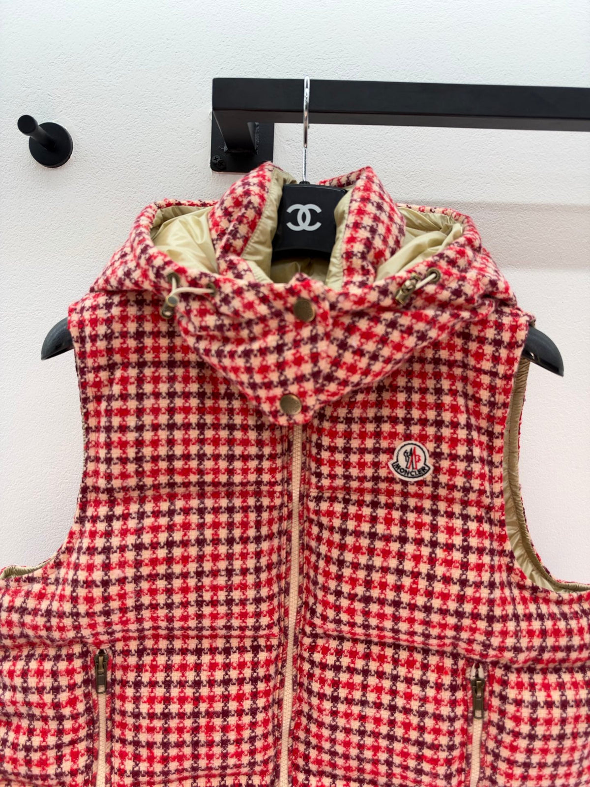 Moncler 26s Red Houndstooth Hooded Down Vest 447489