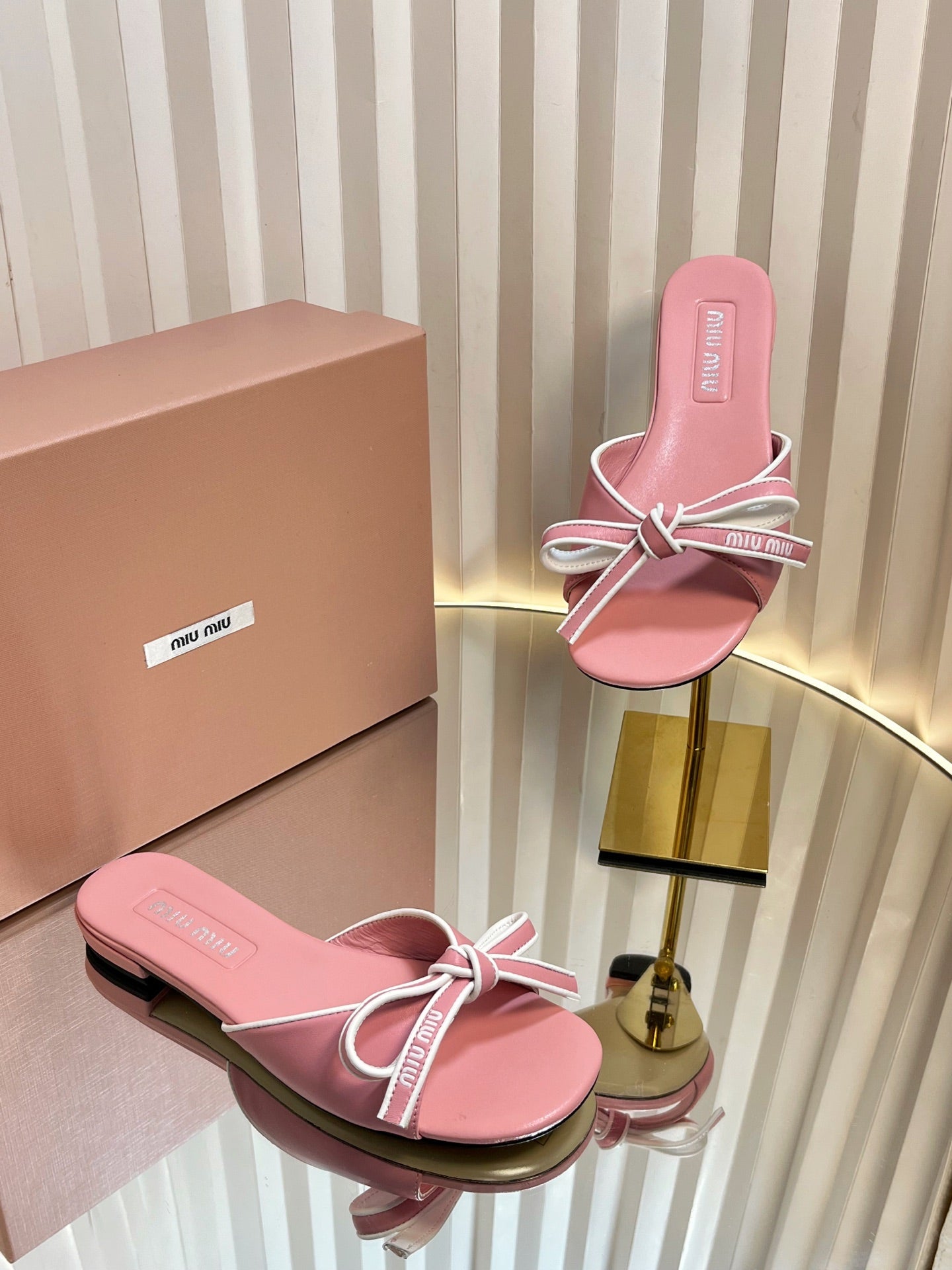 Miu 26s Bow Slippers Pink Leather 768203