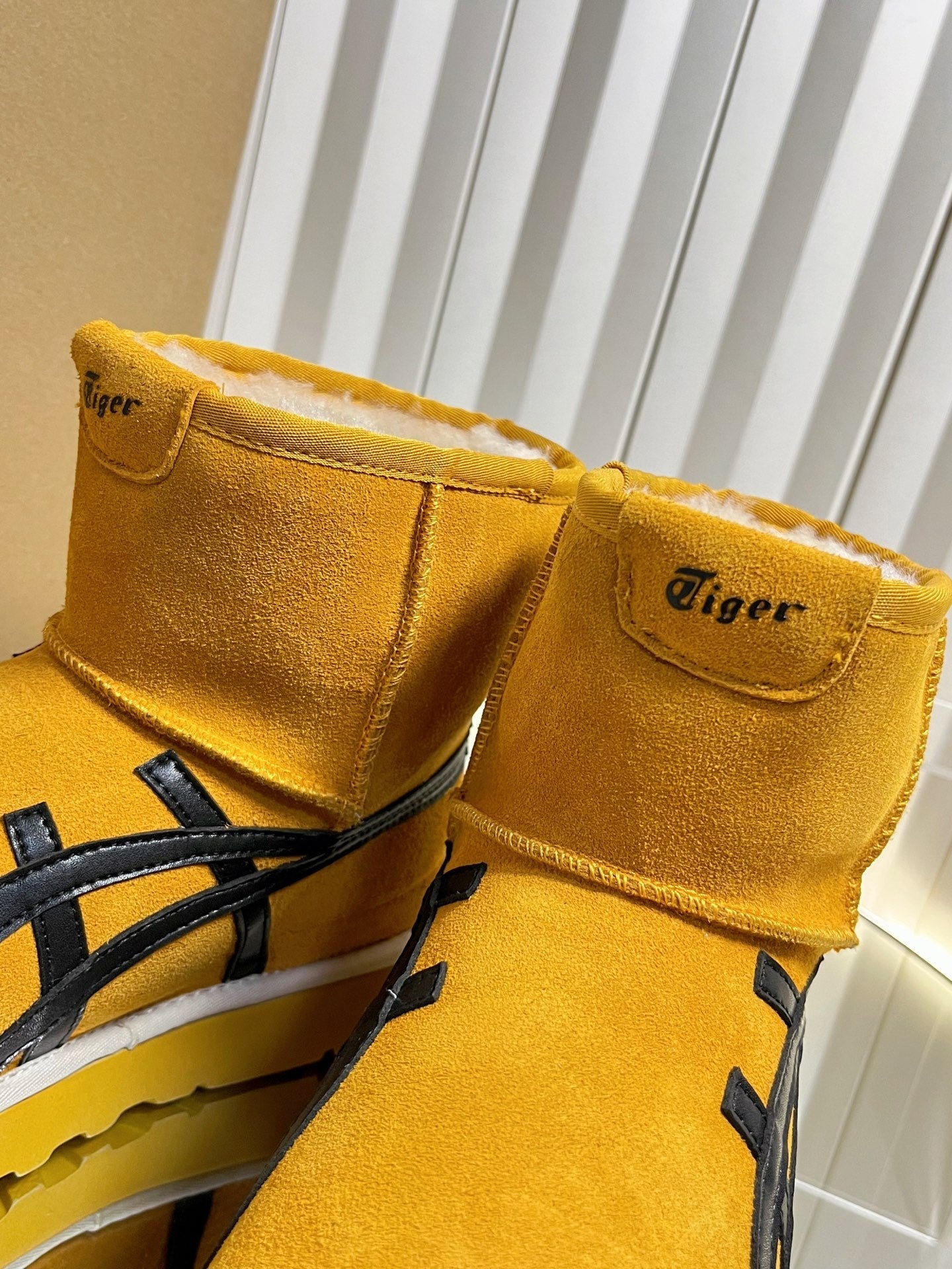 UGG x Tiger Boots Green Suede 548546