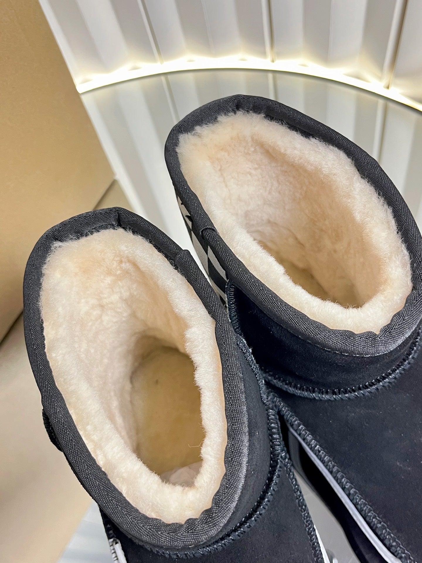 UGG x Vans Boots Black Suede 548551