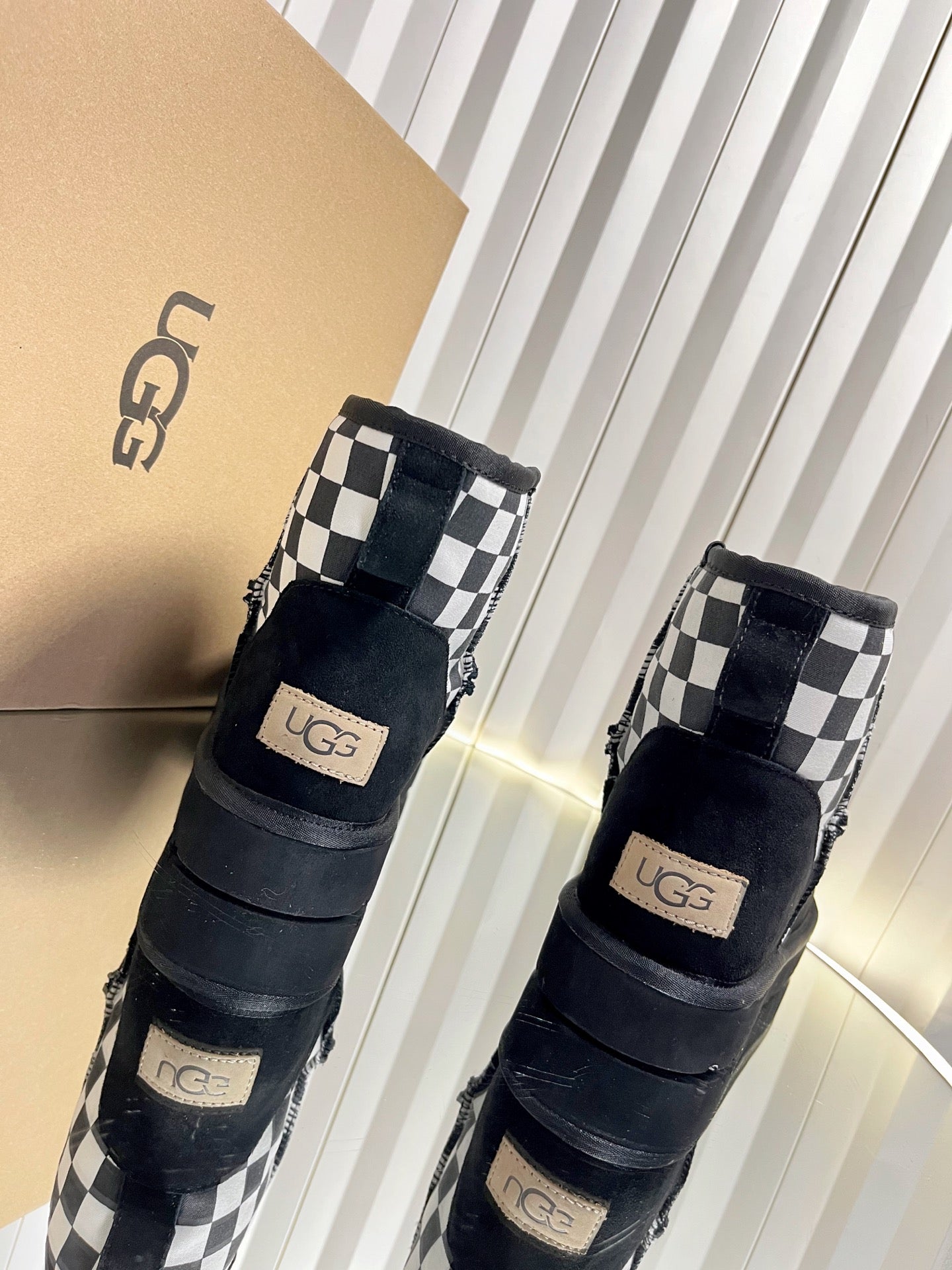 UGG x Vans Boots Black Suede 548551