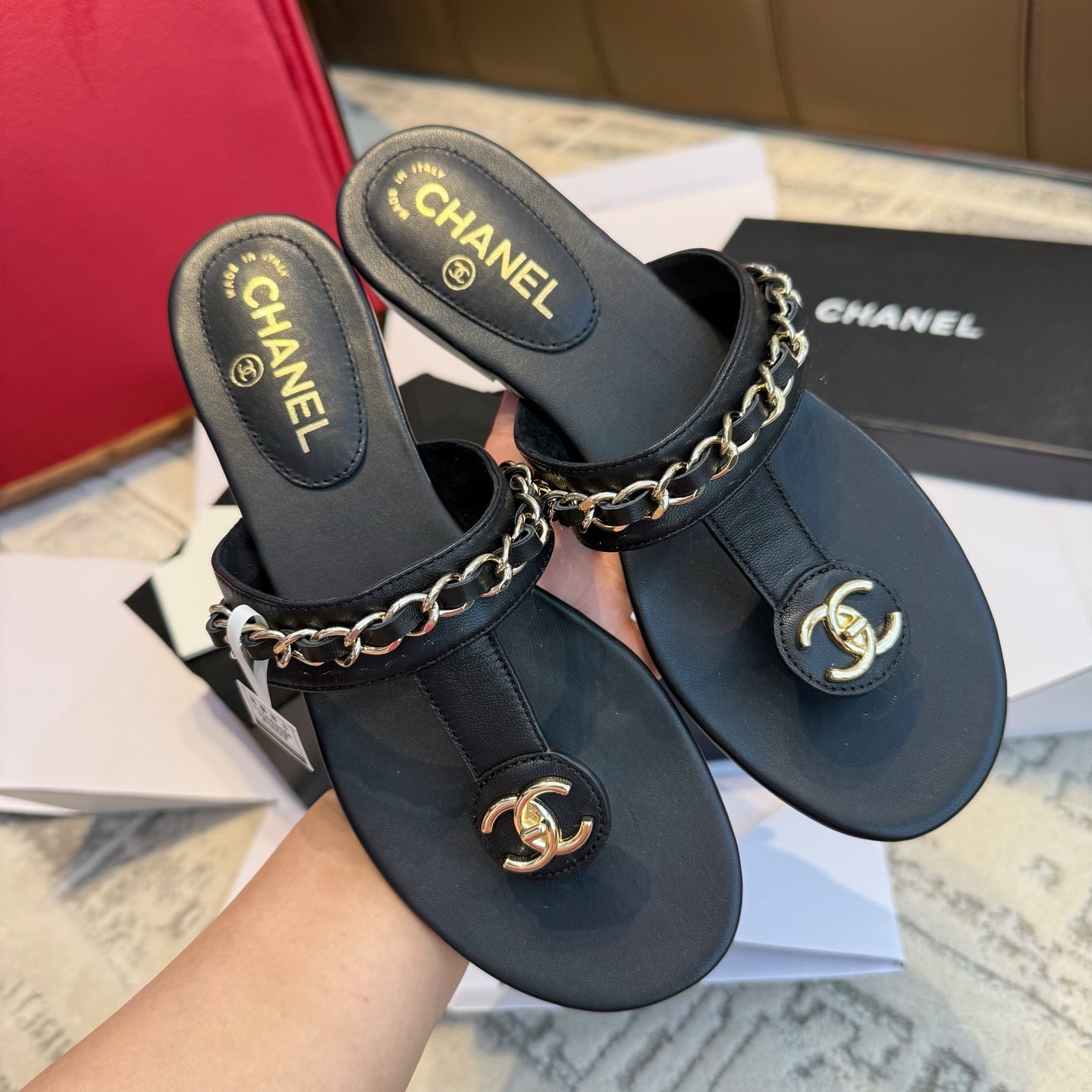 CC 25SS Thong Sandal 2cm Leather Chain Black Lambskin 319700