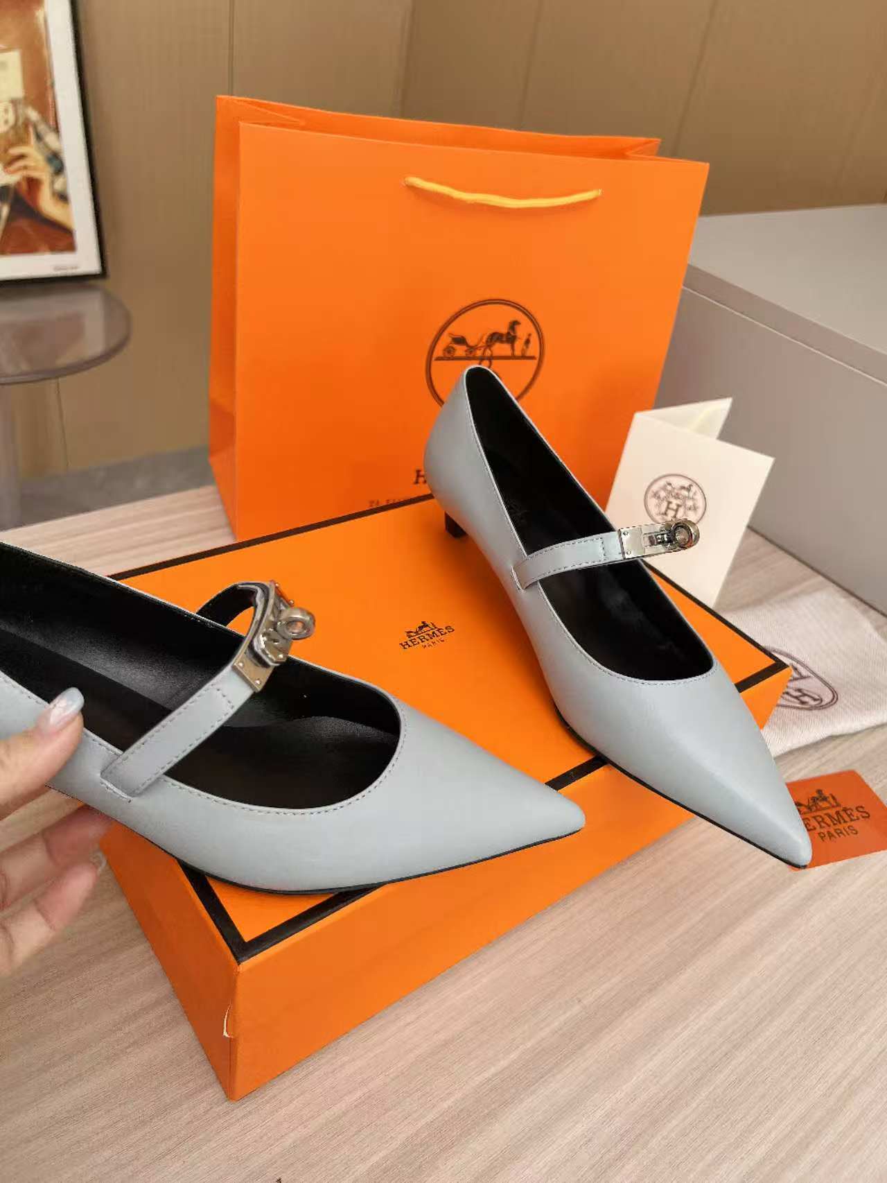 Kiara 40 pump Grey Calfskin 214053