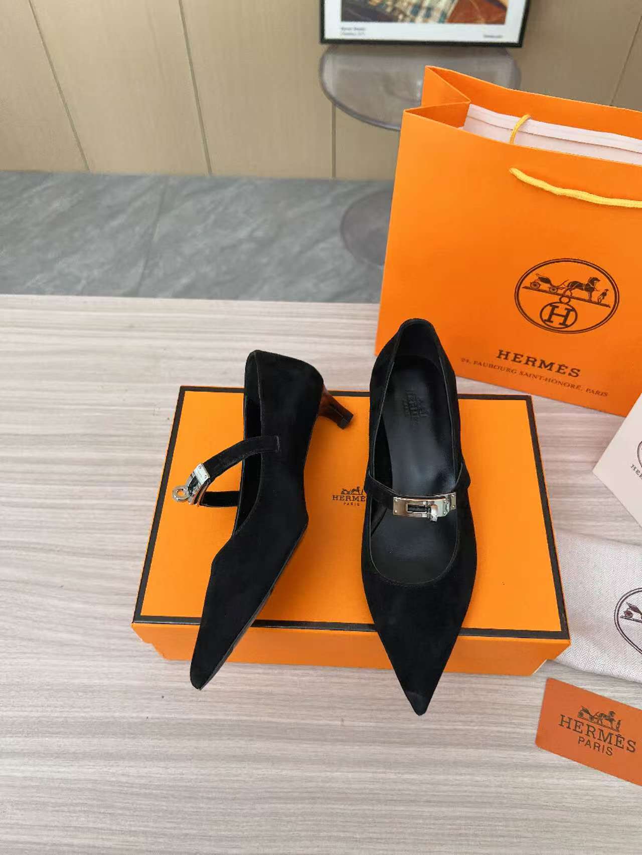 Kiara 40 pump Black Suede 214054