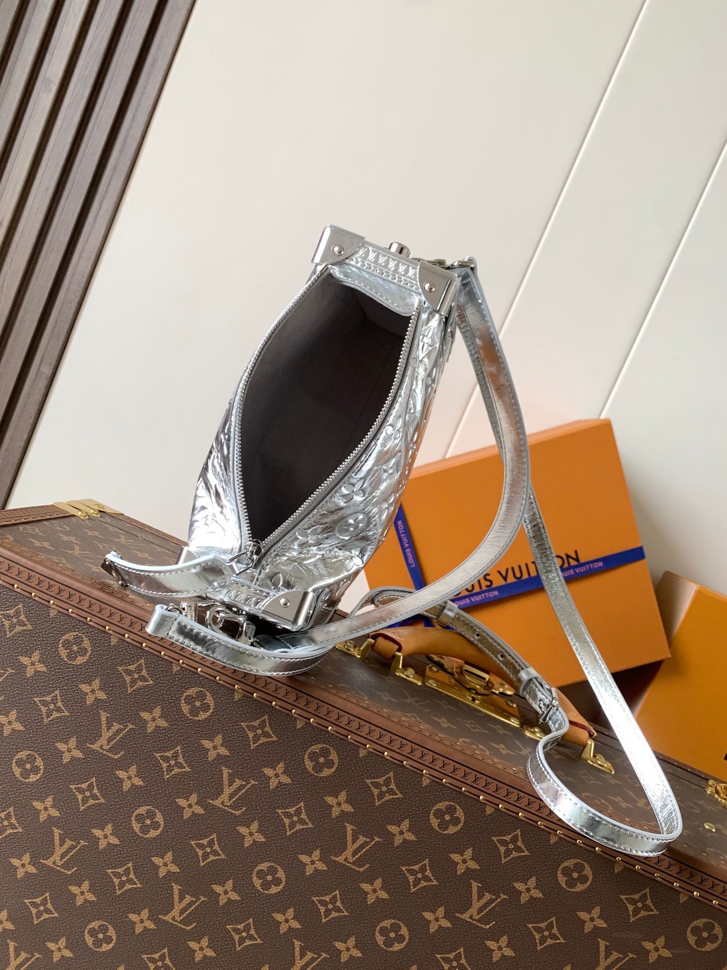 LV Side Trunk MM Sliver Calfskin