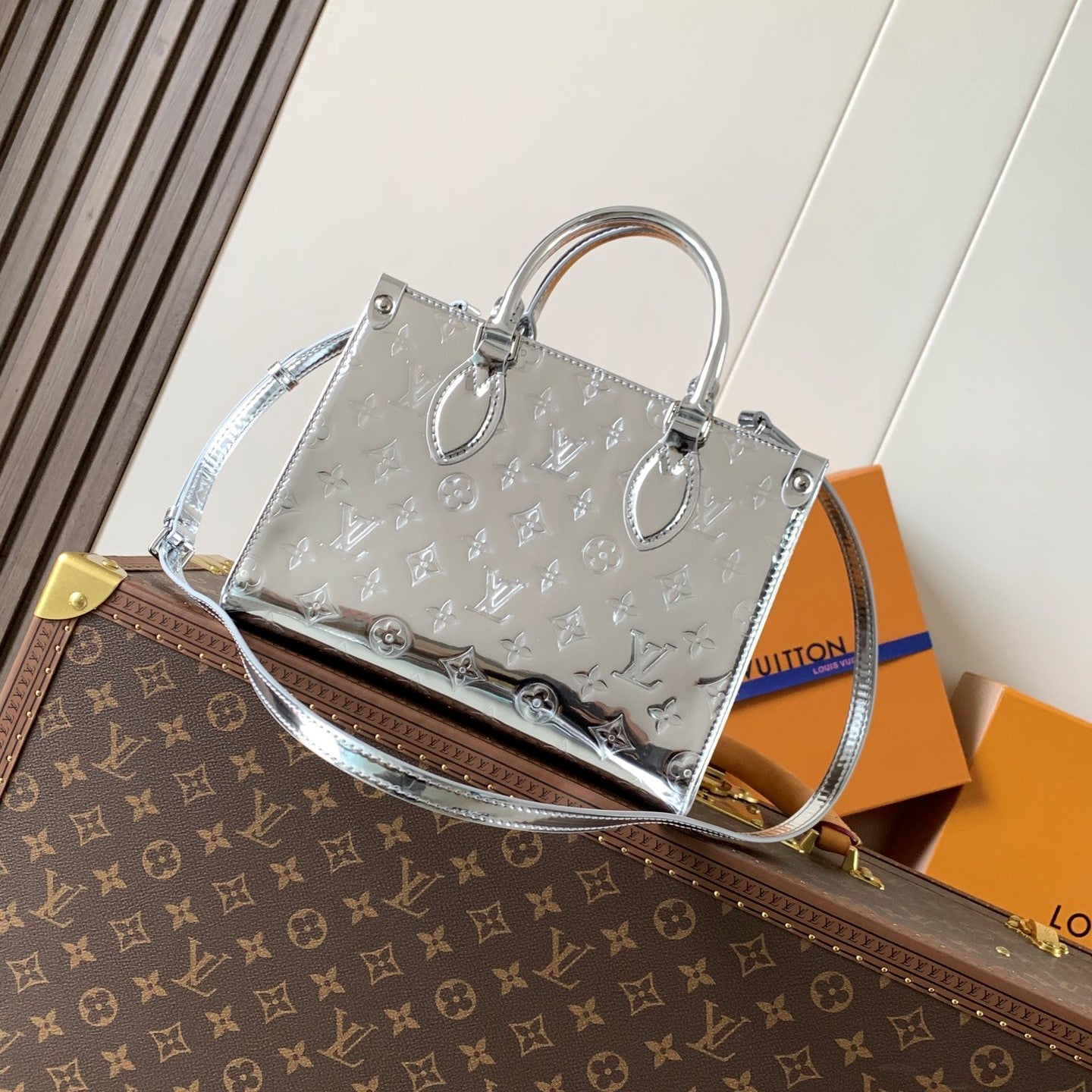 LV OnTheGo Sliver Monogram Patent Leather