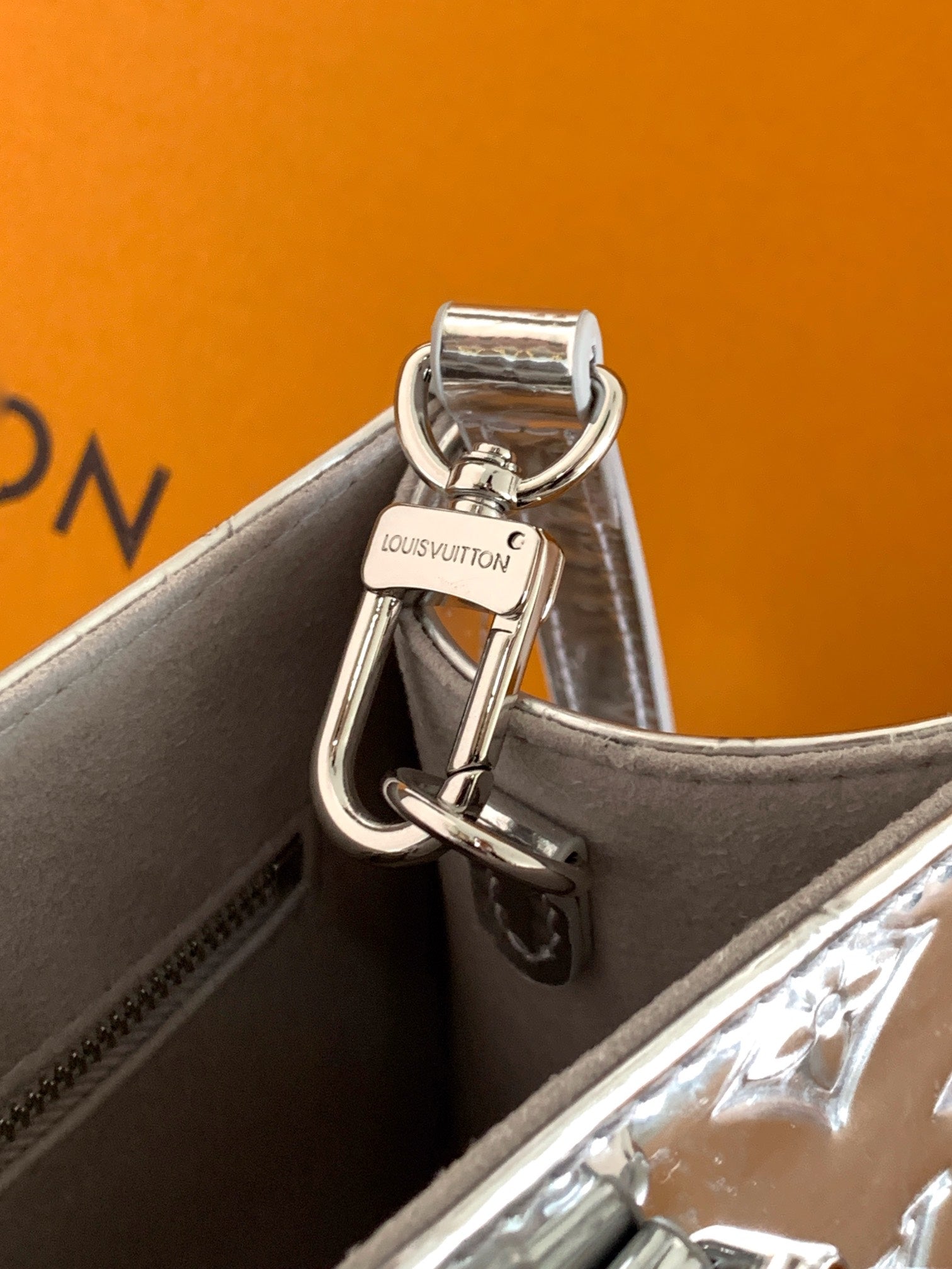 LV OnTheGo Sliver Monogram Patent Leather