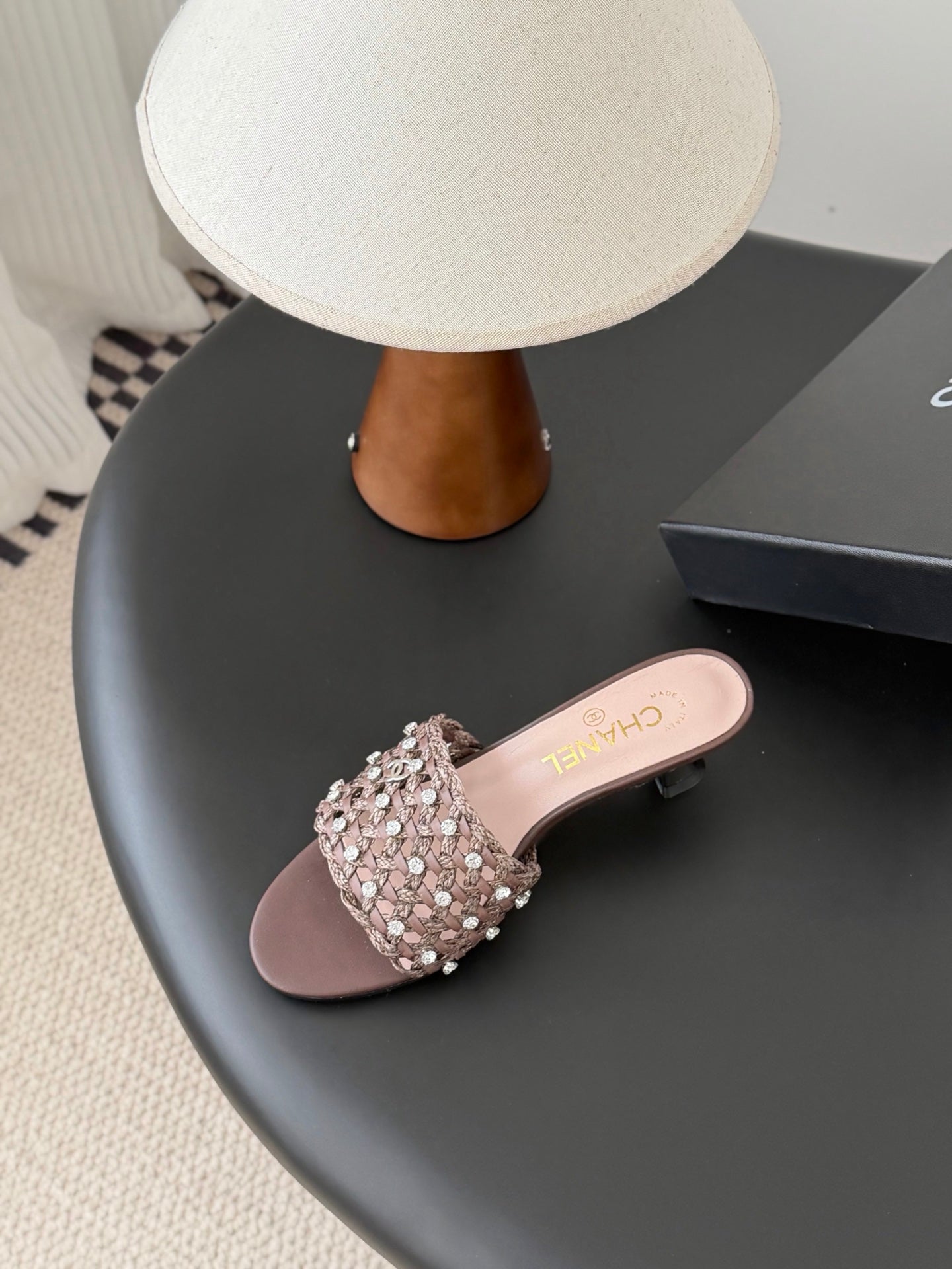 CC 26SS Sandals Chocolate Woven Lambskin 670630