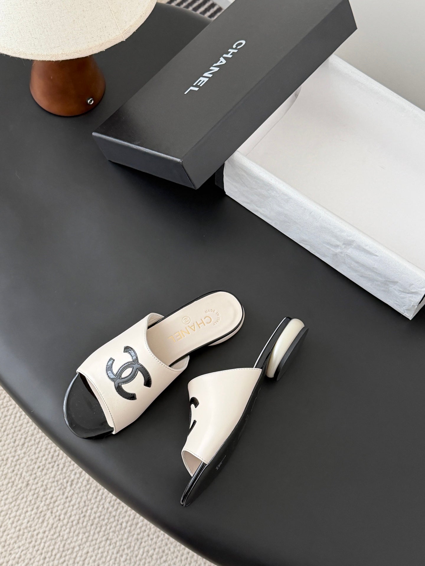CC 26SS Mary Jane Slippers Black White Lambskin Patent Leather 670617