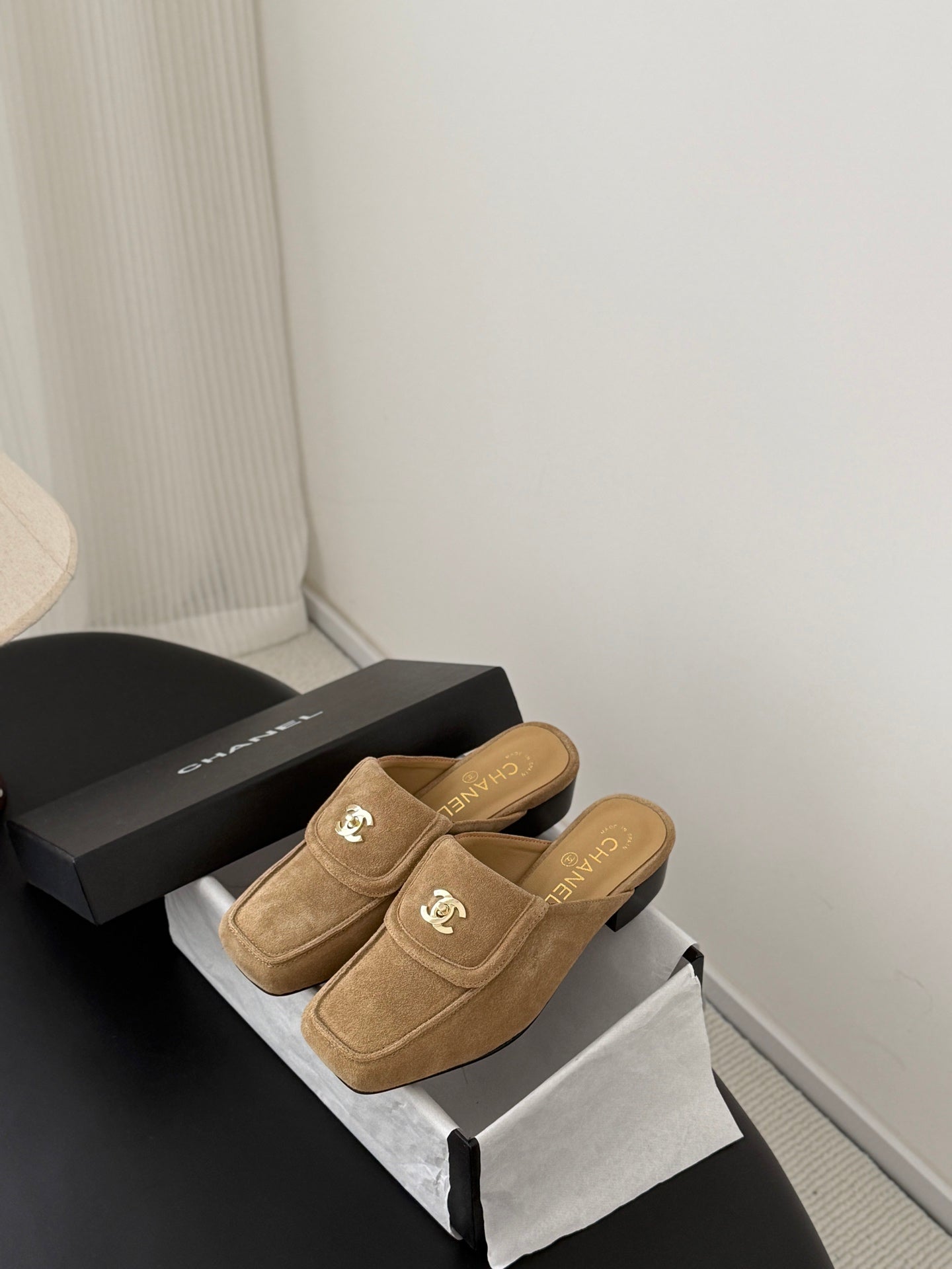 CC Half-Slippers Flat Khahi Suede 717810
