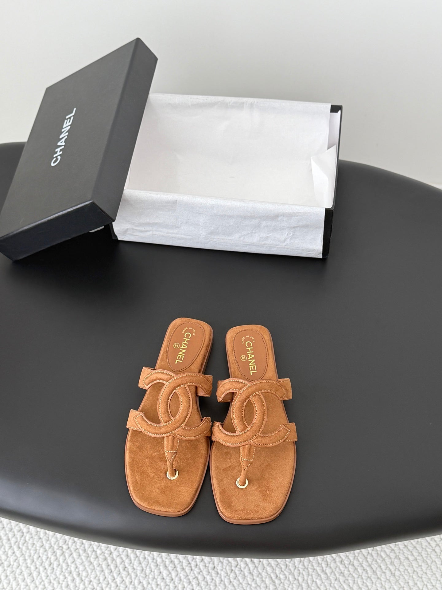 CC 26s Flip-Flops Light Brown Suede 761303
