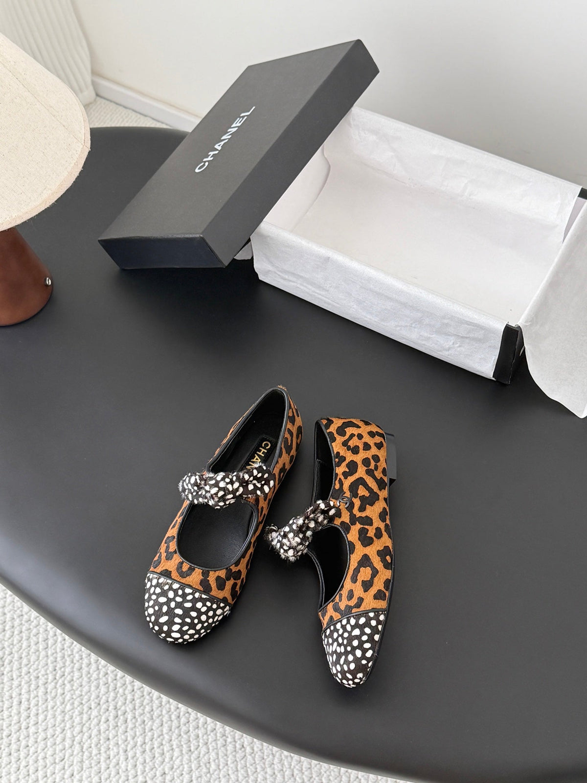 CC 26s Mary Jane Shoes Poka Dot Black White Horsehair 915177