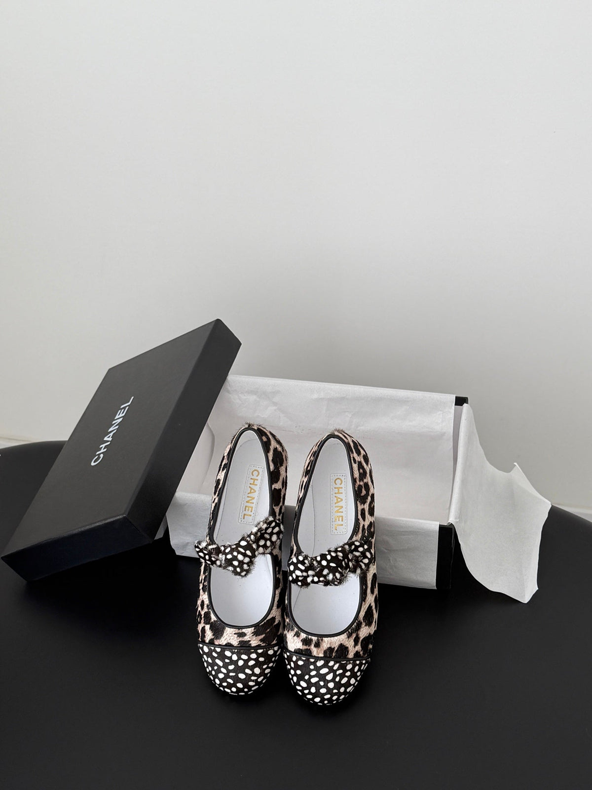 CC 26s Mary Jane Shoes Poka Dot Black Cream Horsehair 915178