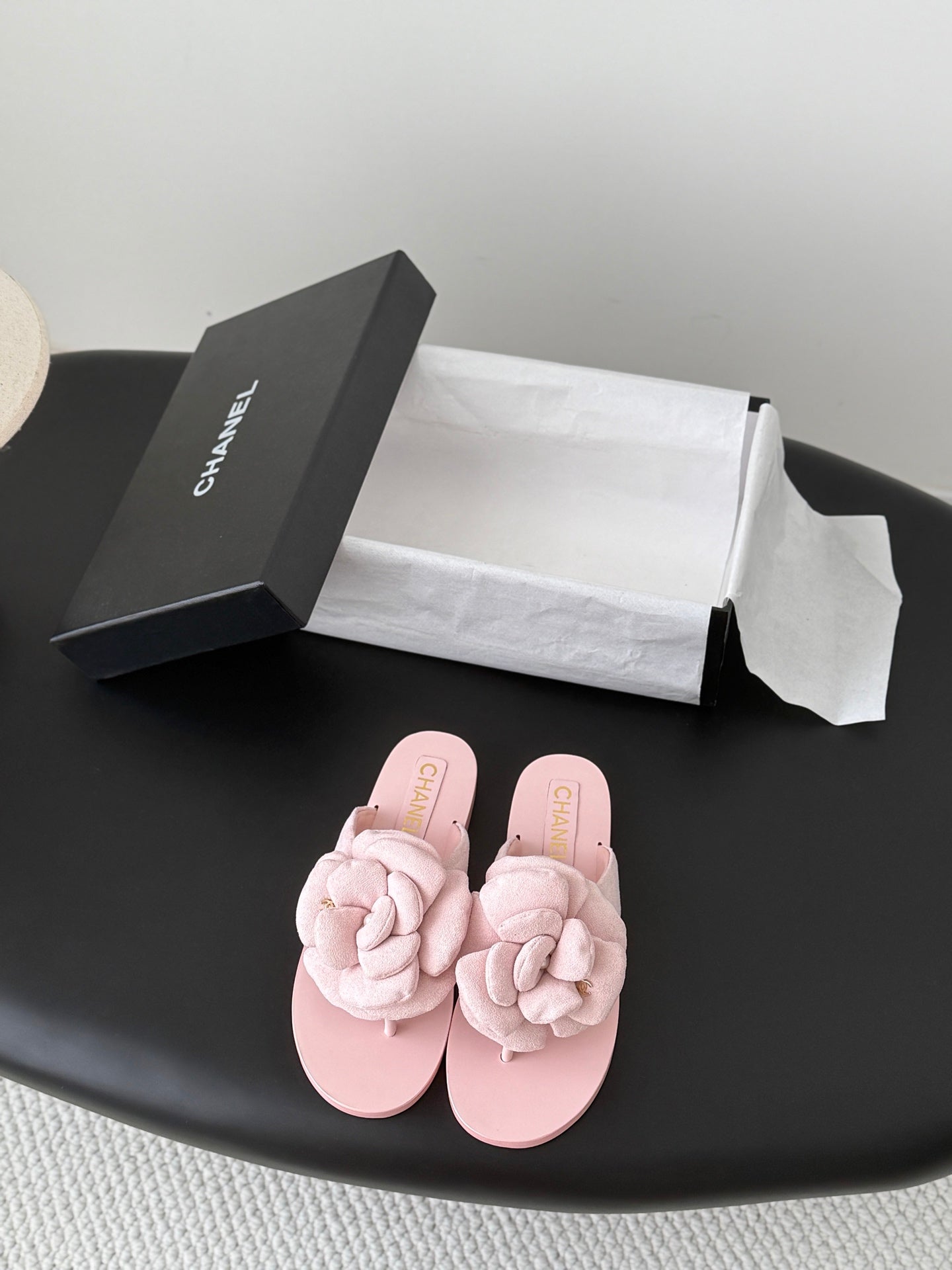 CC 26K Camellia Slippers Light Pink Suede 914836