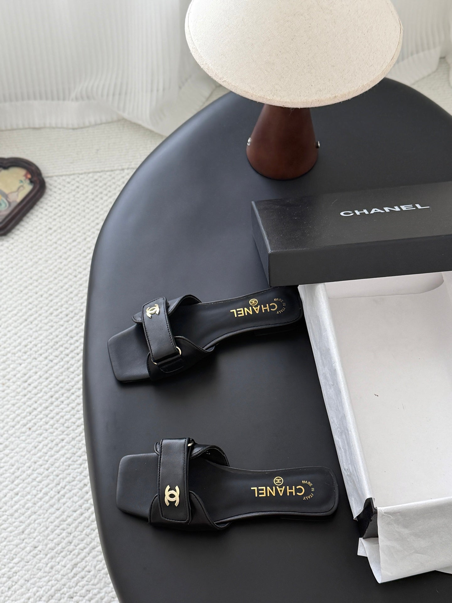 CC 26s Buckle Slippers Black Leather 829744