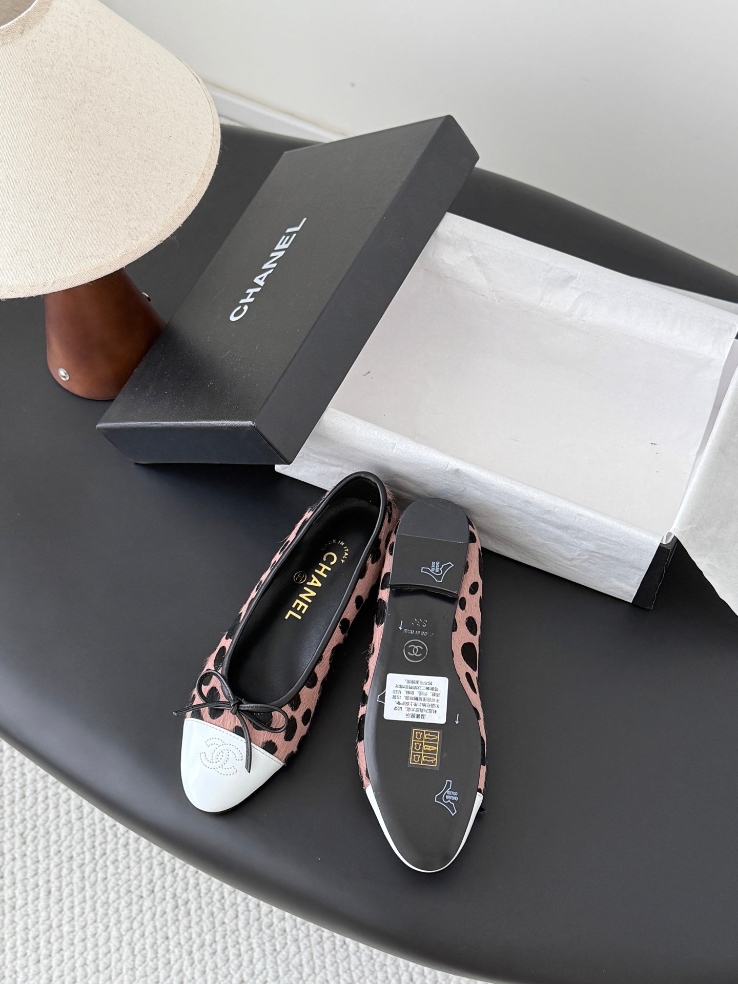CC 26s Ballerina Flats Black Muted Pink Pony Hair Calfskin 914545