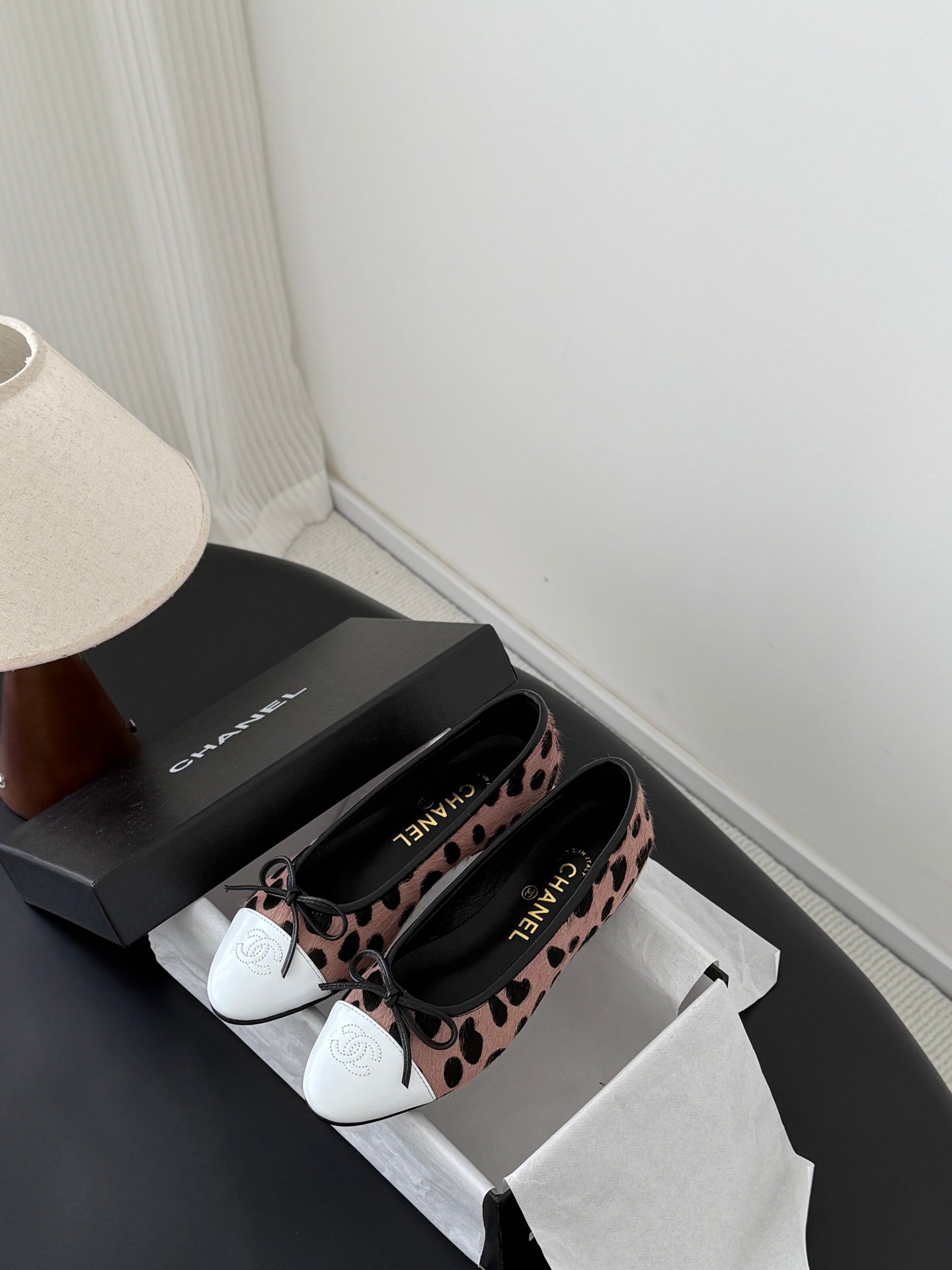 CC 26s Ballerina Flats Black Muted Pink Pony Hair Calfskin 914545