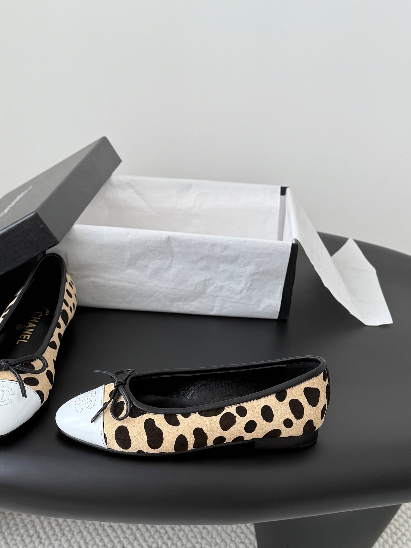 CC 26s Ballerina Flats Black Beige Pony Hair Calfskin 914548