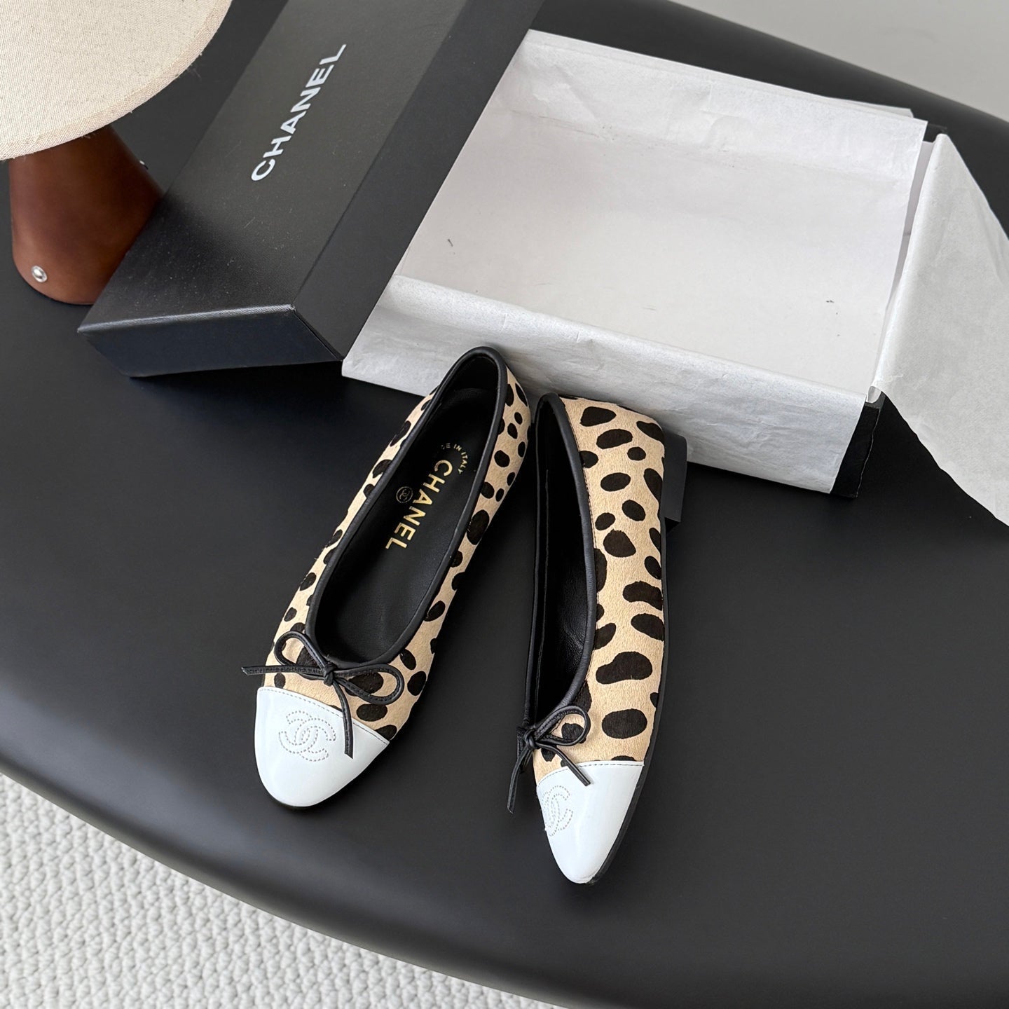 CC 26s Ballerina Flats Black Beige Pony Hair Calfskin 914548
